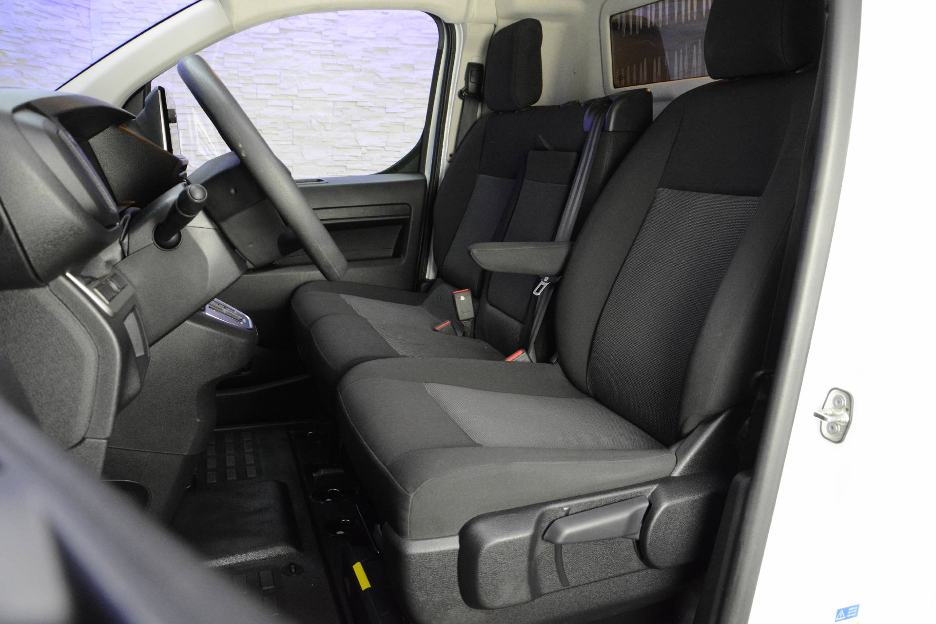 OPEL Vivaro Cargo XL 2.0 D 144 S/S-image-8