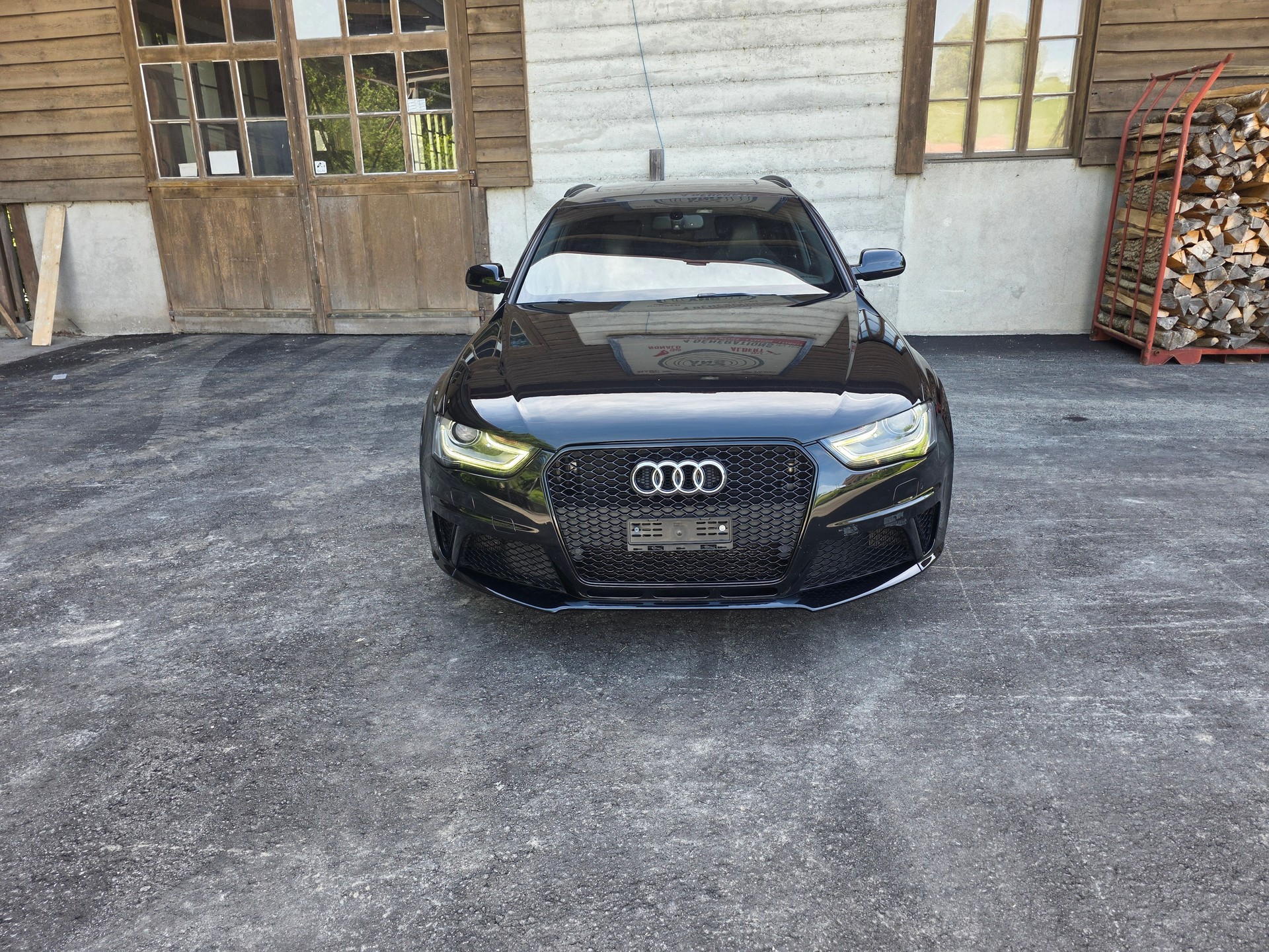 AUDI RS4 Avant 4.2 FSI V8 quattro S-tronic-image-1