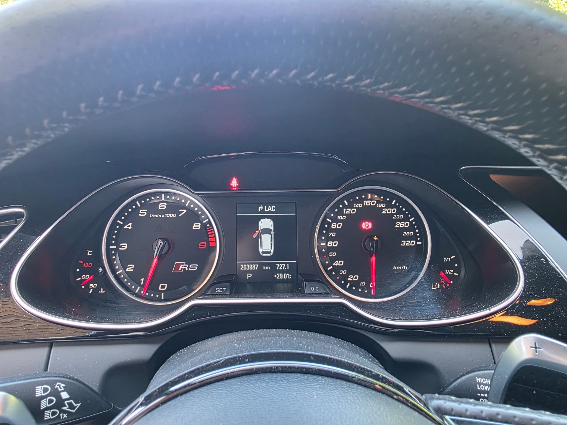 AUDI RS4 Avant 4.2 FSI V8 quattro S-tronic-image-11