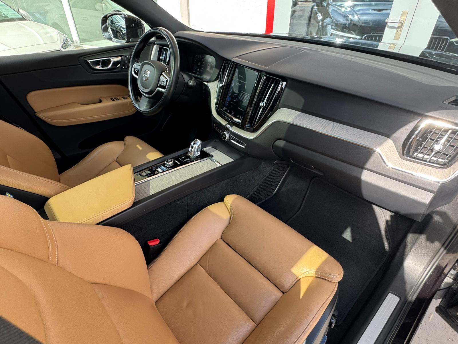 VOLVO XC60 T8 eAWD Inscription Geartronic-image-17