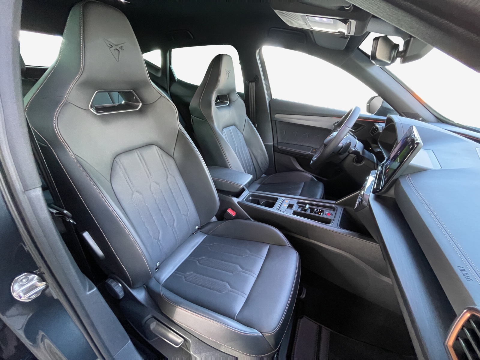 CUPRA Formentor 1.5 TSI DSG-image-14