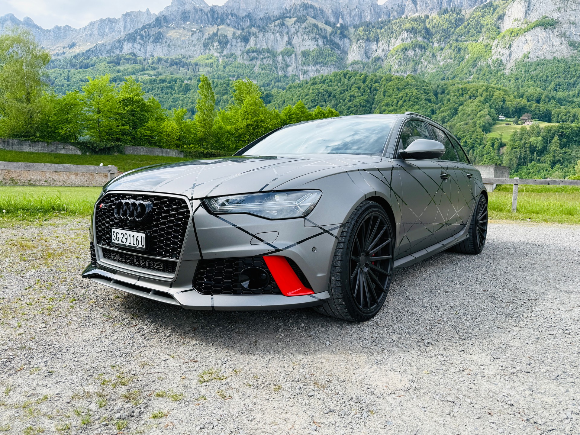 AUDI RS6 Avant 4.0 TFSI V8 performance quattro-showroom-element-3