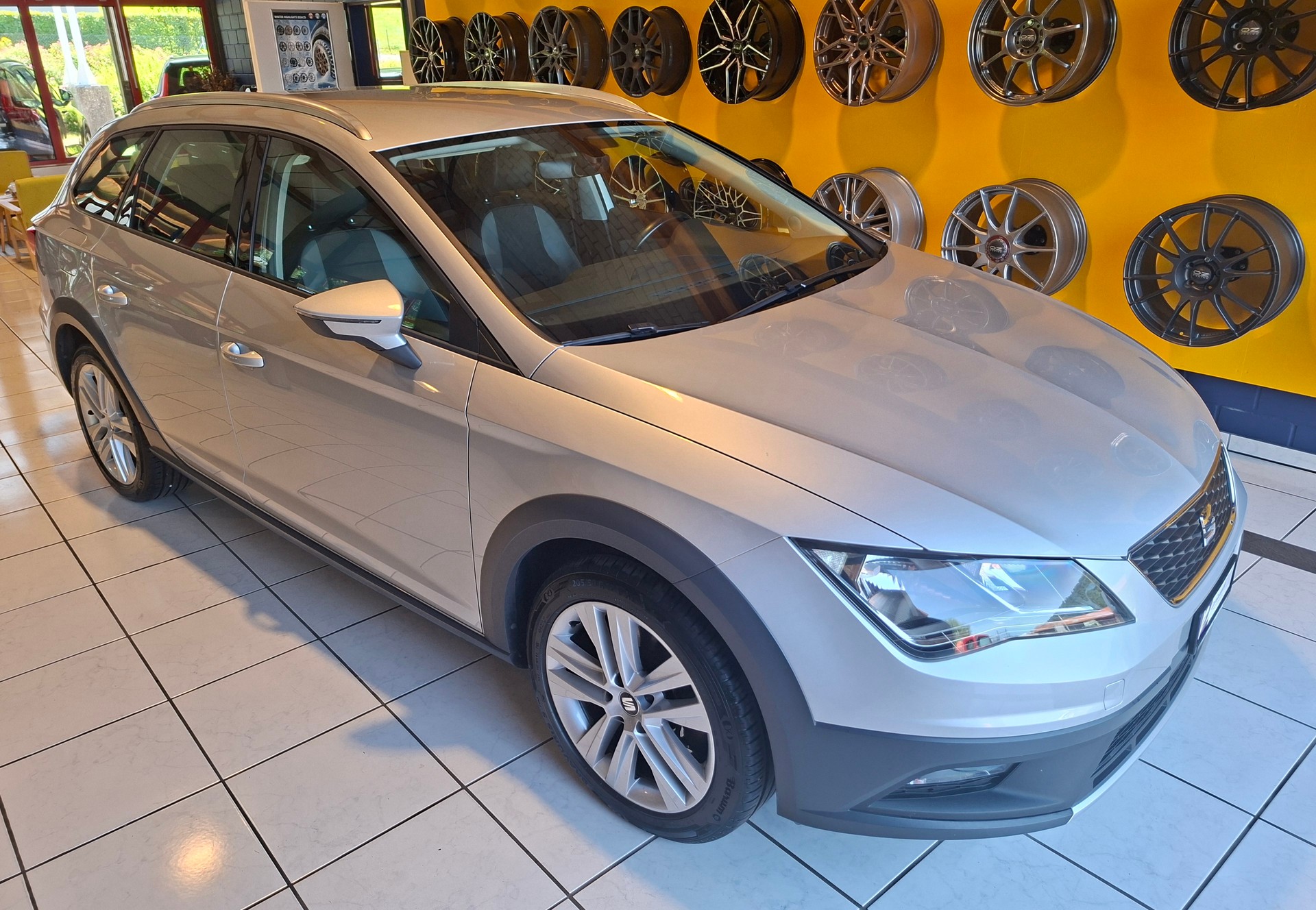 SEAT Leon ST 1.8 TSI X-Perience 4Drive DSG-image-2