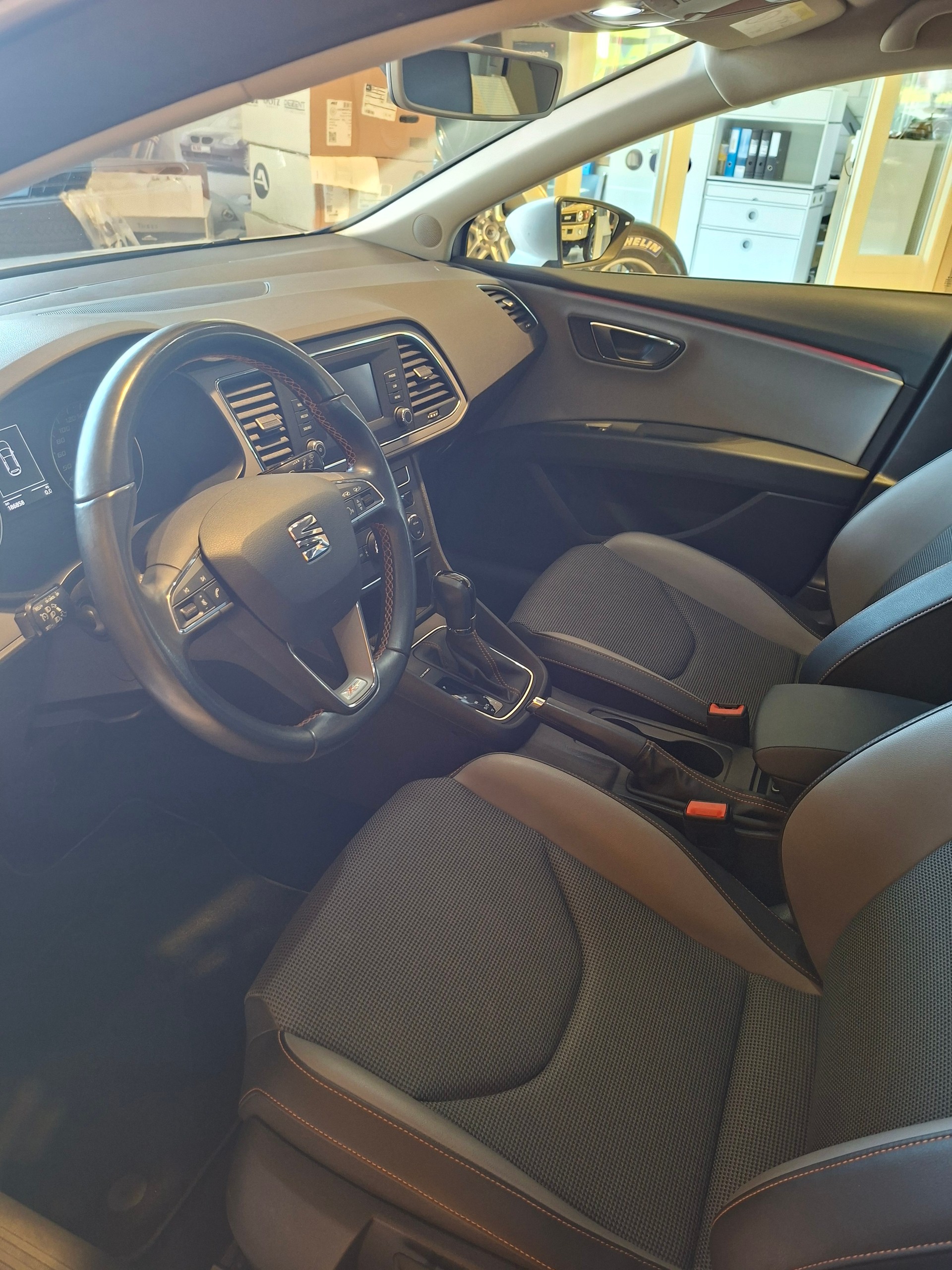 SEAT Leon ST 1.8 TSI X-Perience 4Drive DSG-image-5