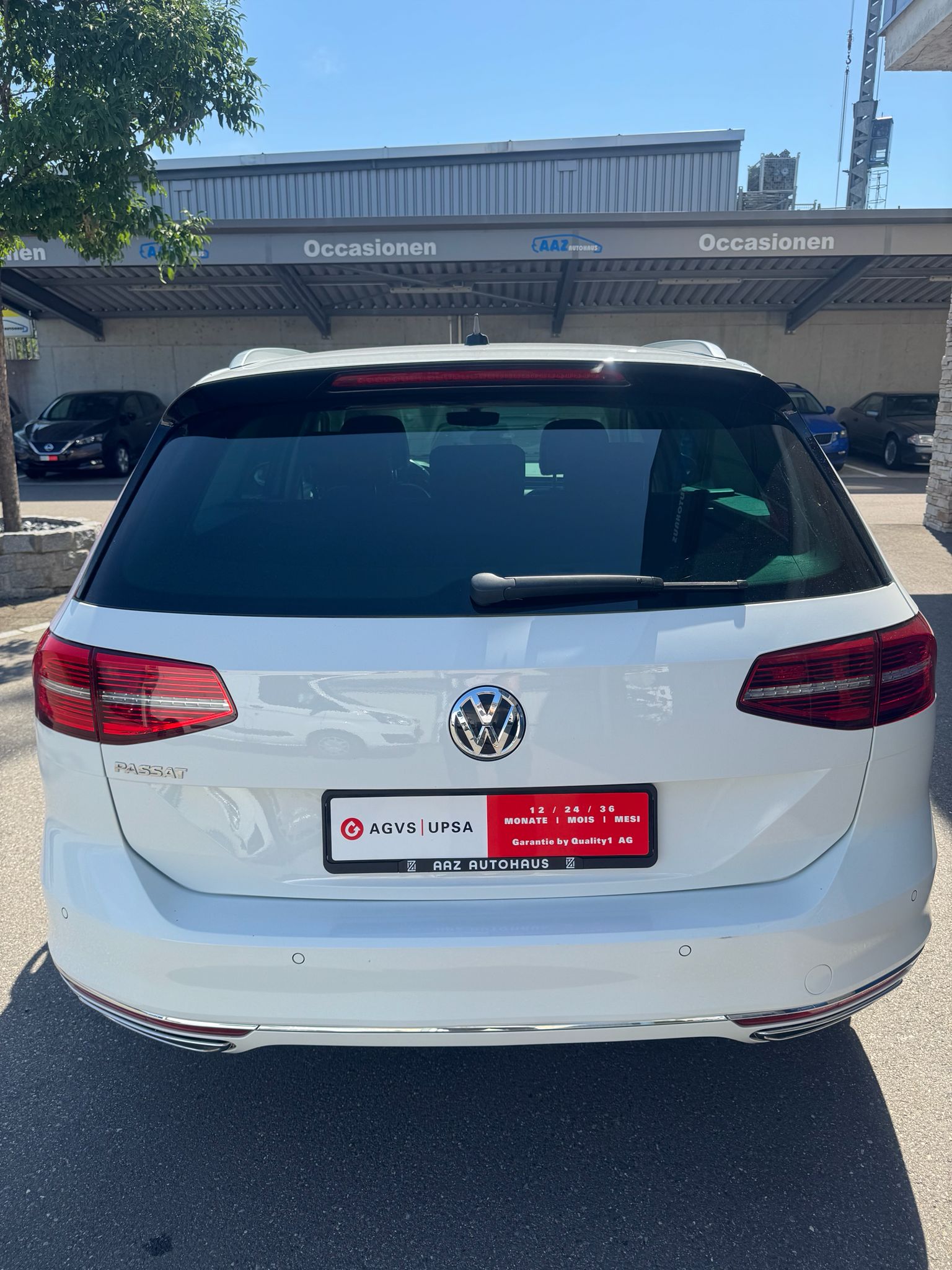 VW Passat Variant 2.0 TDI BMT Highline DSG 4Motion-image-4