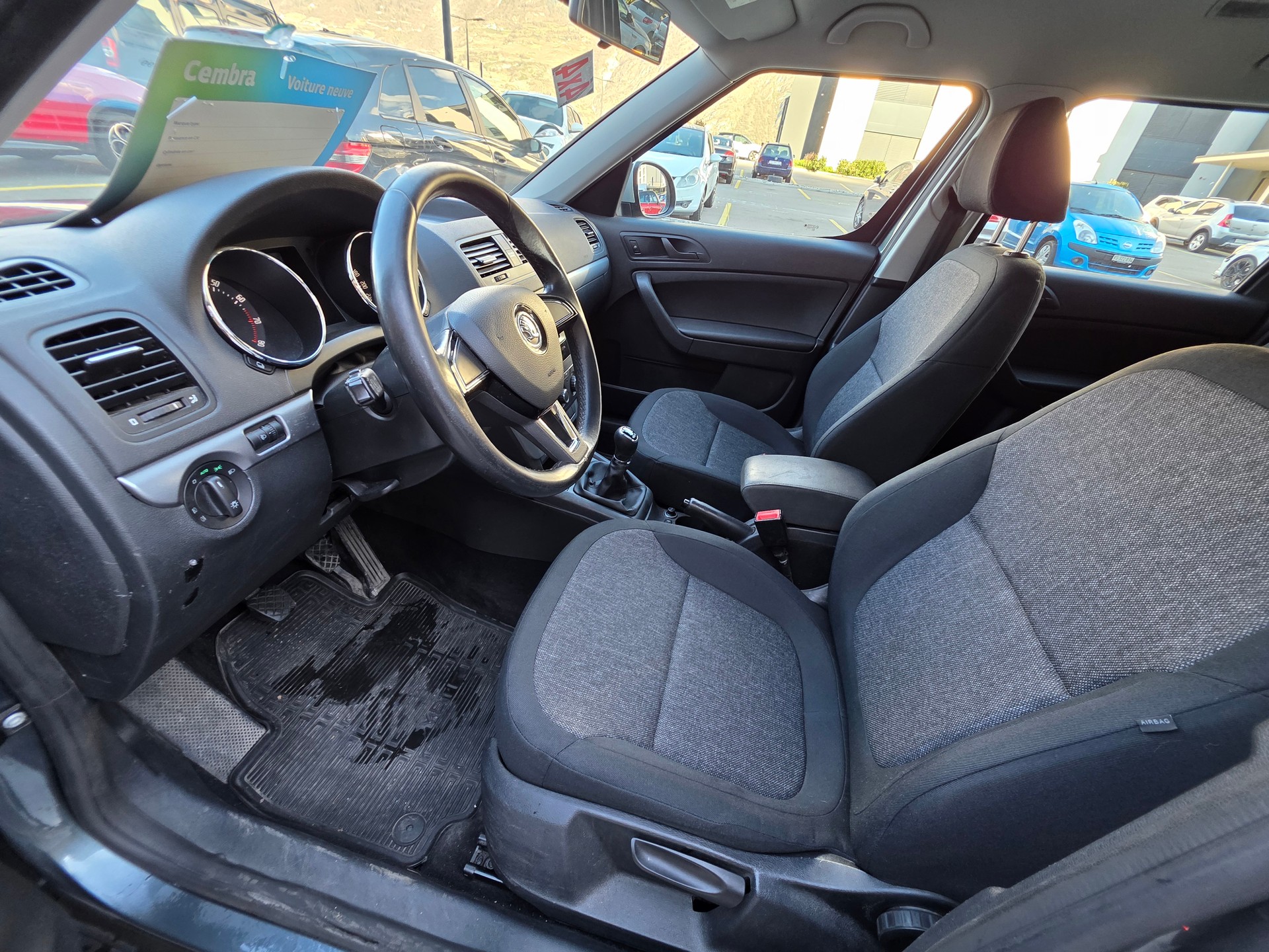 SKODA Yeti 1.4 TSI Ambition Outdoor 4x4-image-8
