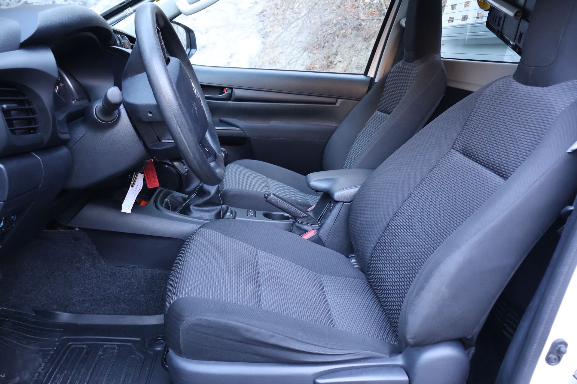 TOYOTA Hilux 2.4D-4D Luna Single Cab 4x4-image-7