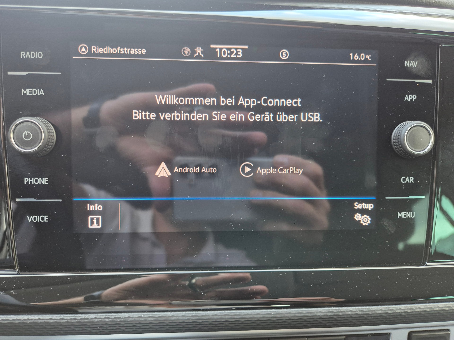 VW T6.1 Multivan 2.0 Bi-TDI Comfortline 4Motion DSG-image-26