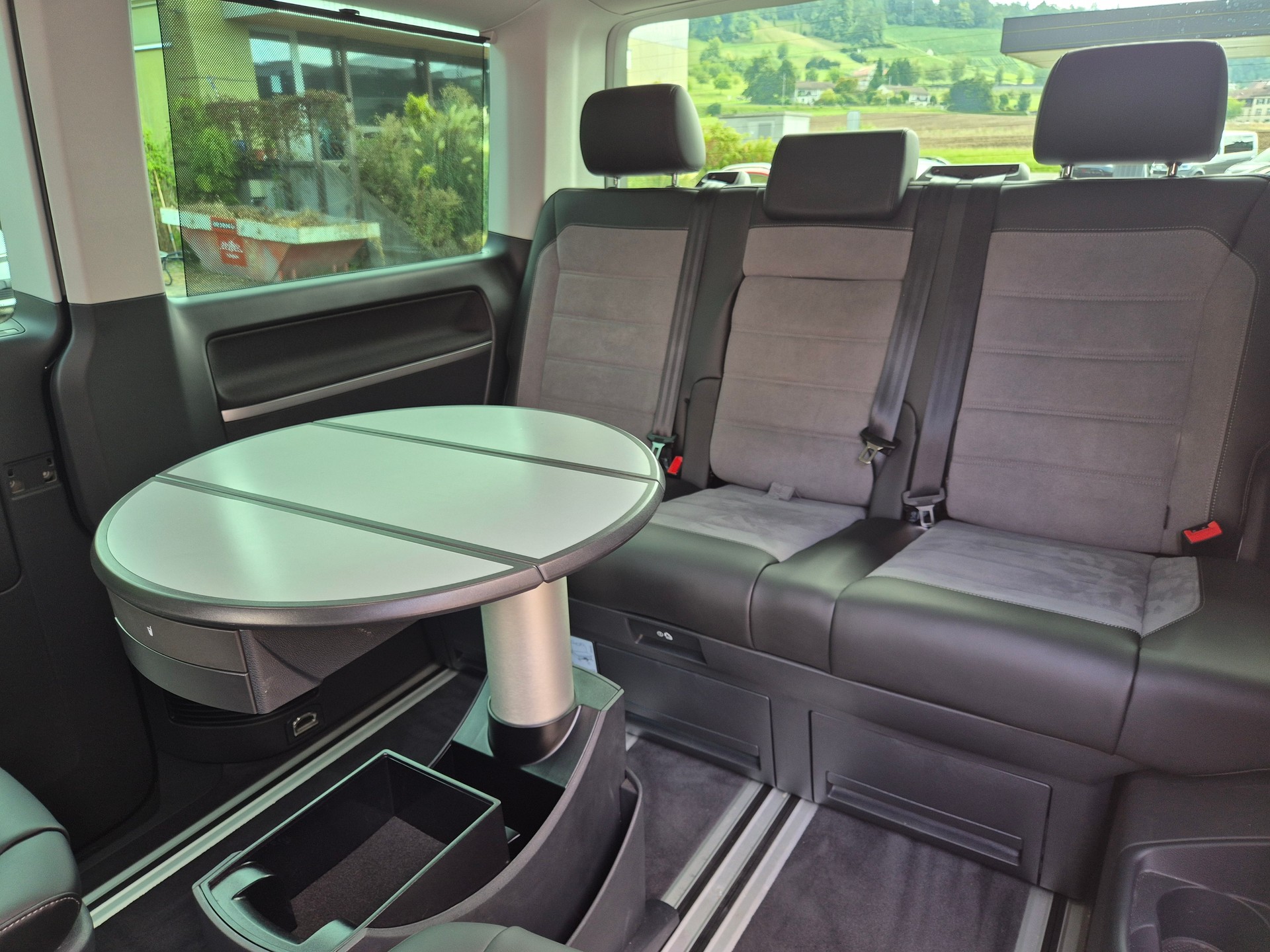 VW T6.1 Multivan 2.0 Bi-TDI Comfortline 4Motion DSG-image-16