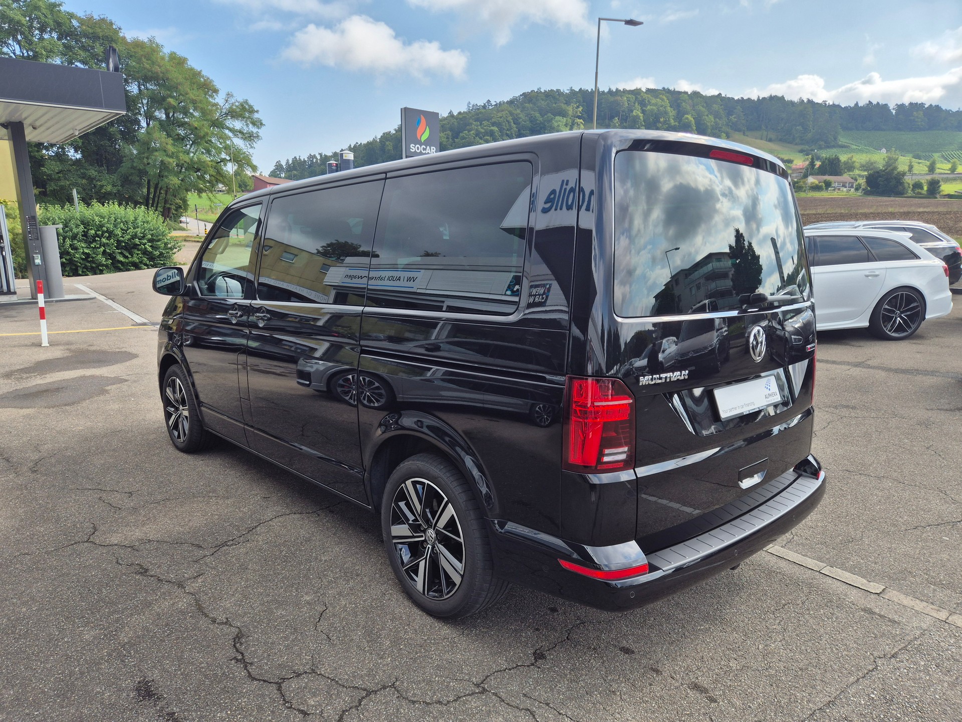 VW T6.1 Multivan 2.0 Bi-TDI Comfortline 4Motion DSG-image-6