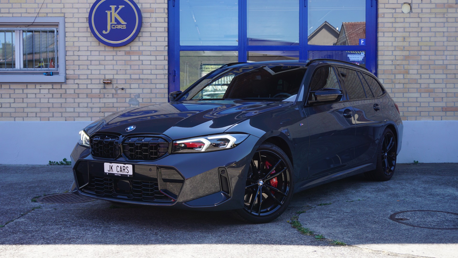 BMW M340i xDrive Touring-image-1