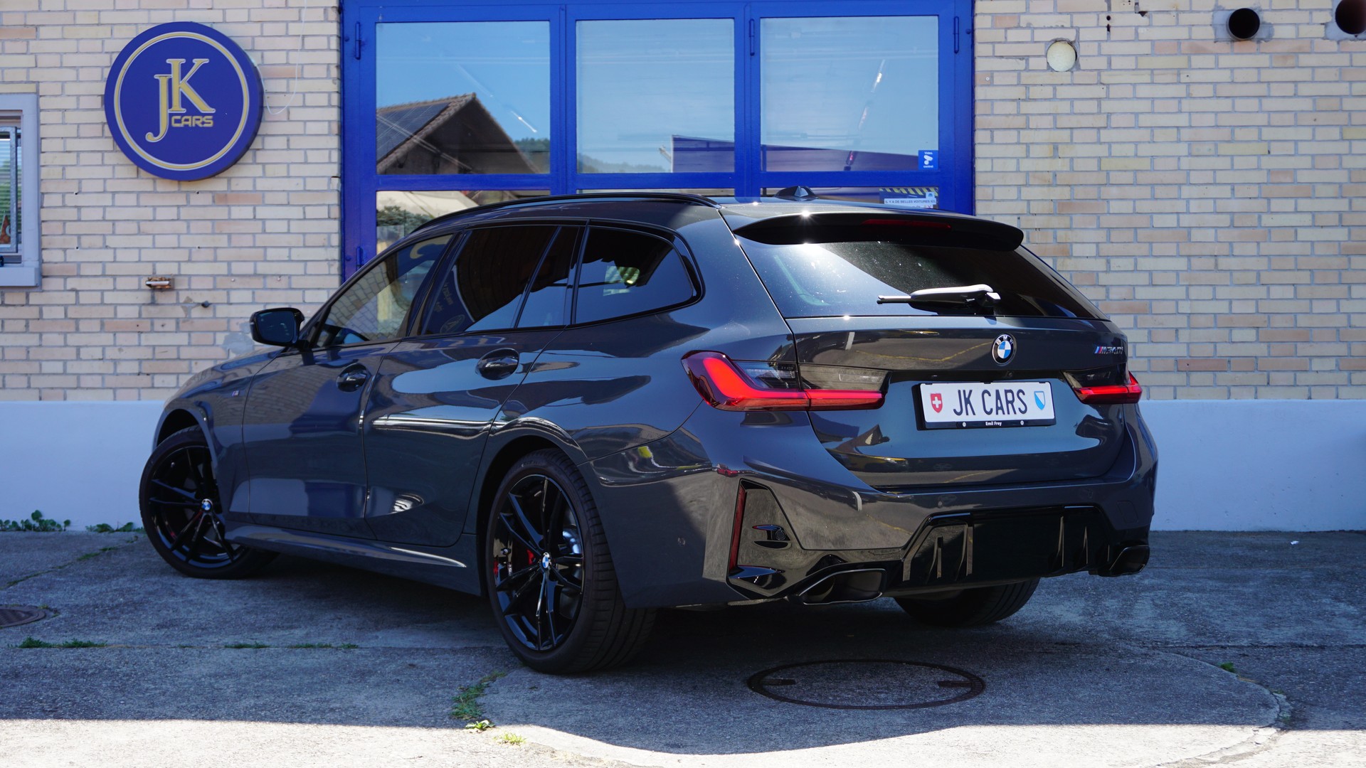 BMW M340i xDrive Touring-image-7