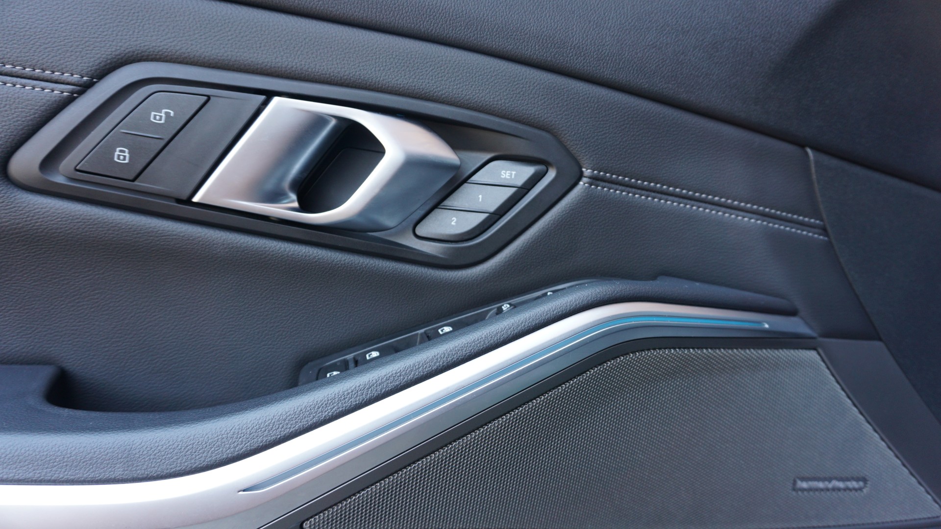 BMW M340i xDrive Touring-image-17