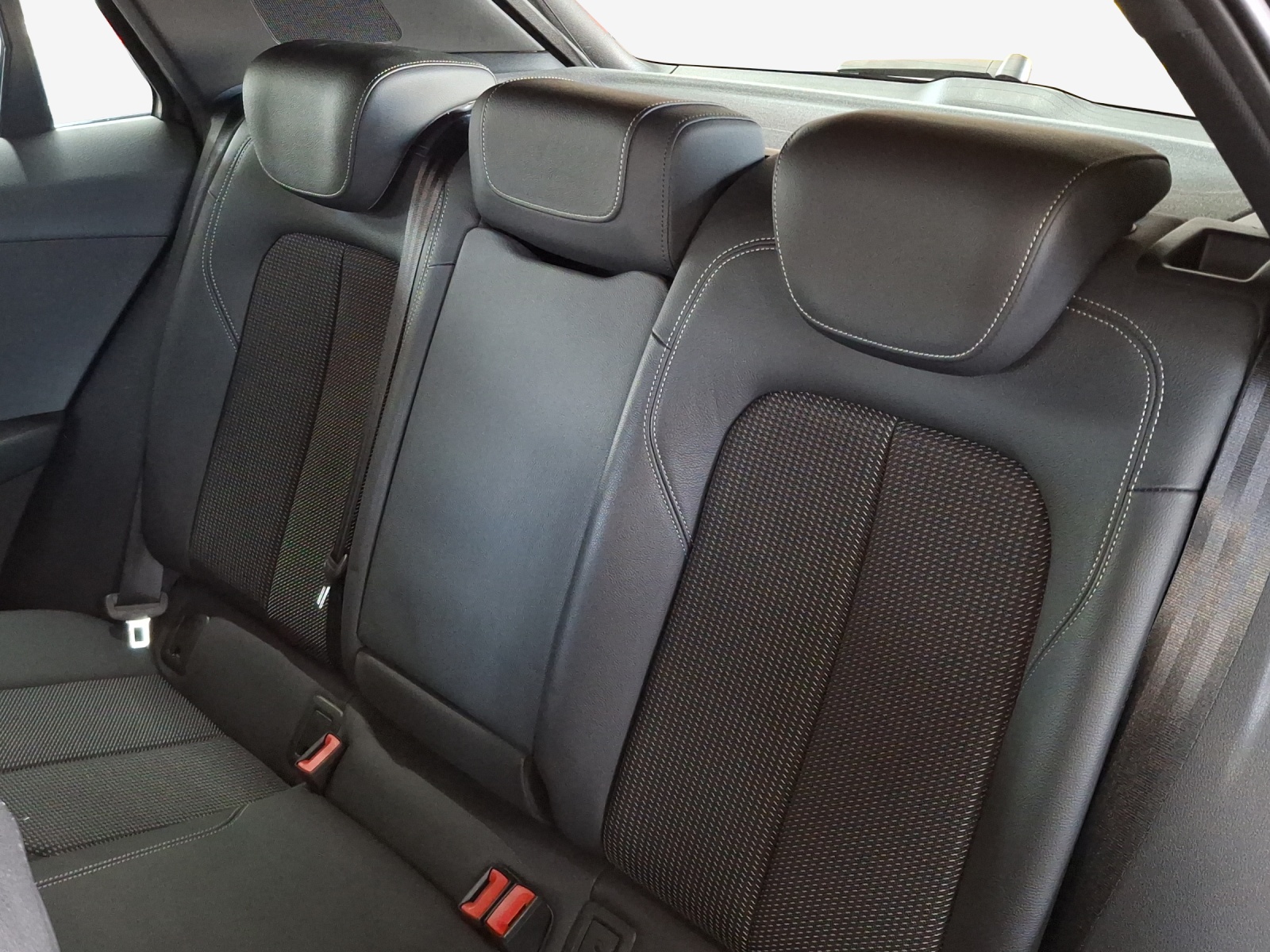 AUDI Q2 35 TFSI advanced S-tronic-image-11