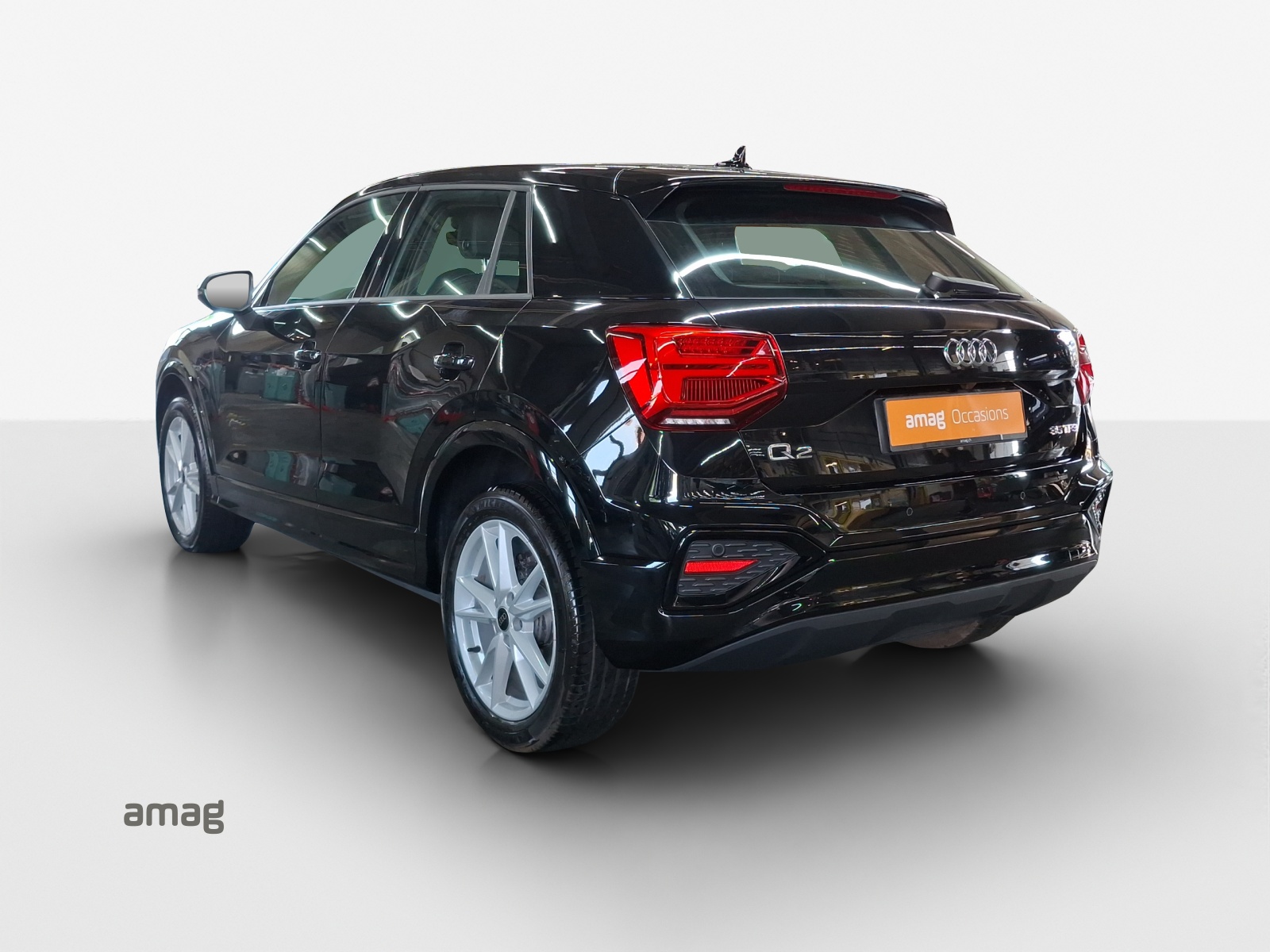 AUDI Q2 35 TFSI advanced S-tronic-showroom-element-2