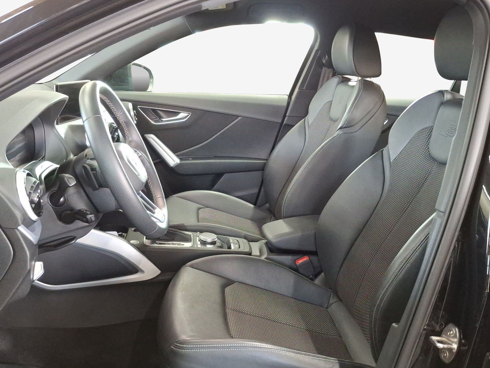 AUDI Q2 35 TFSI advanced S-tronic-image-7