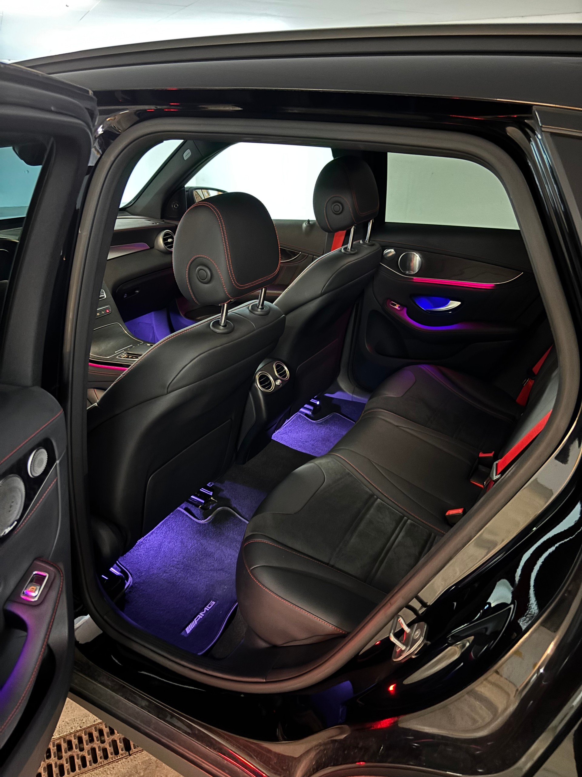 MERCEDES-BENZ GLC 43 AMG 4m-image-4