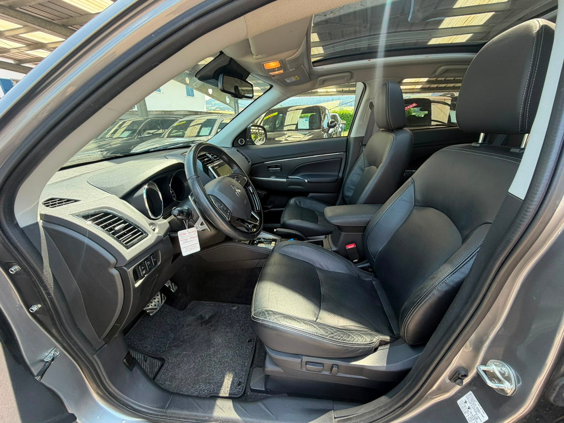 MITSUBISHI ASX 2.0 Diamond Swiss 4WD Automat-image-7