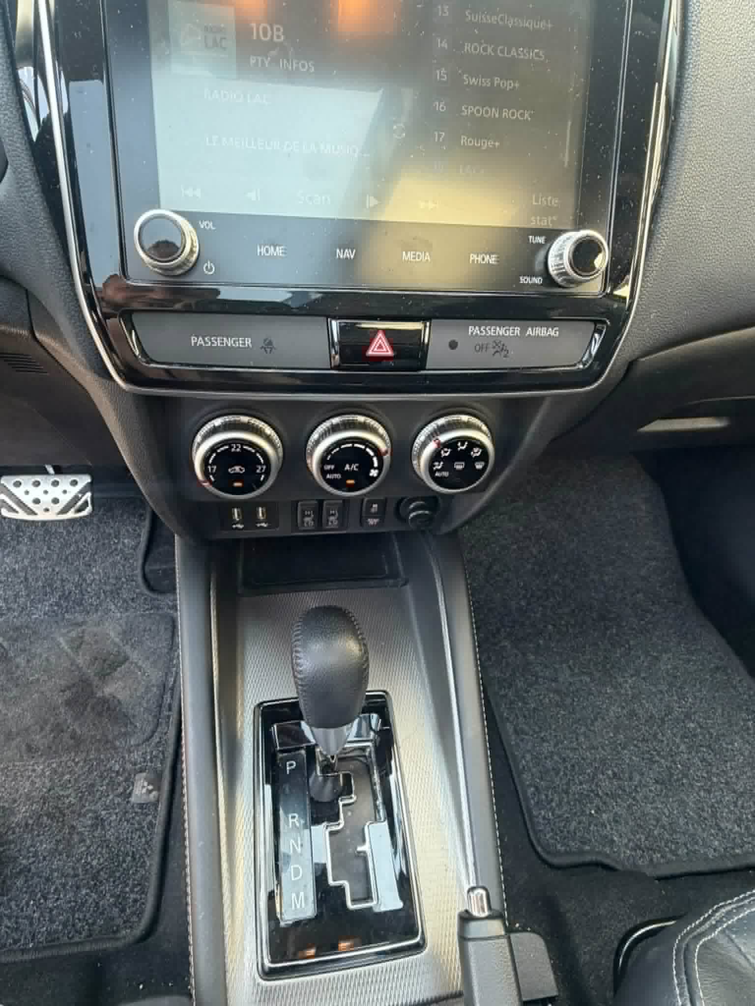 MITSUBISHI ASX 2.0 Diamond Swiss 4WD Automat-image-9