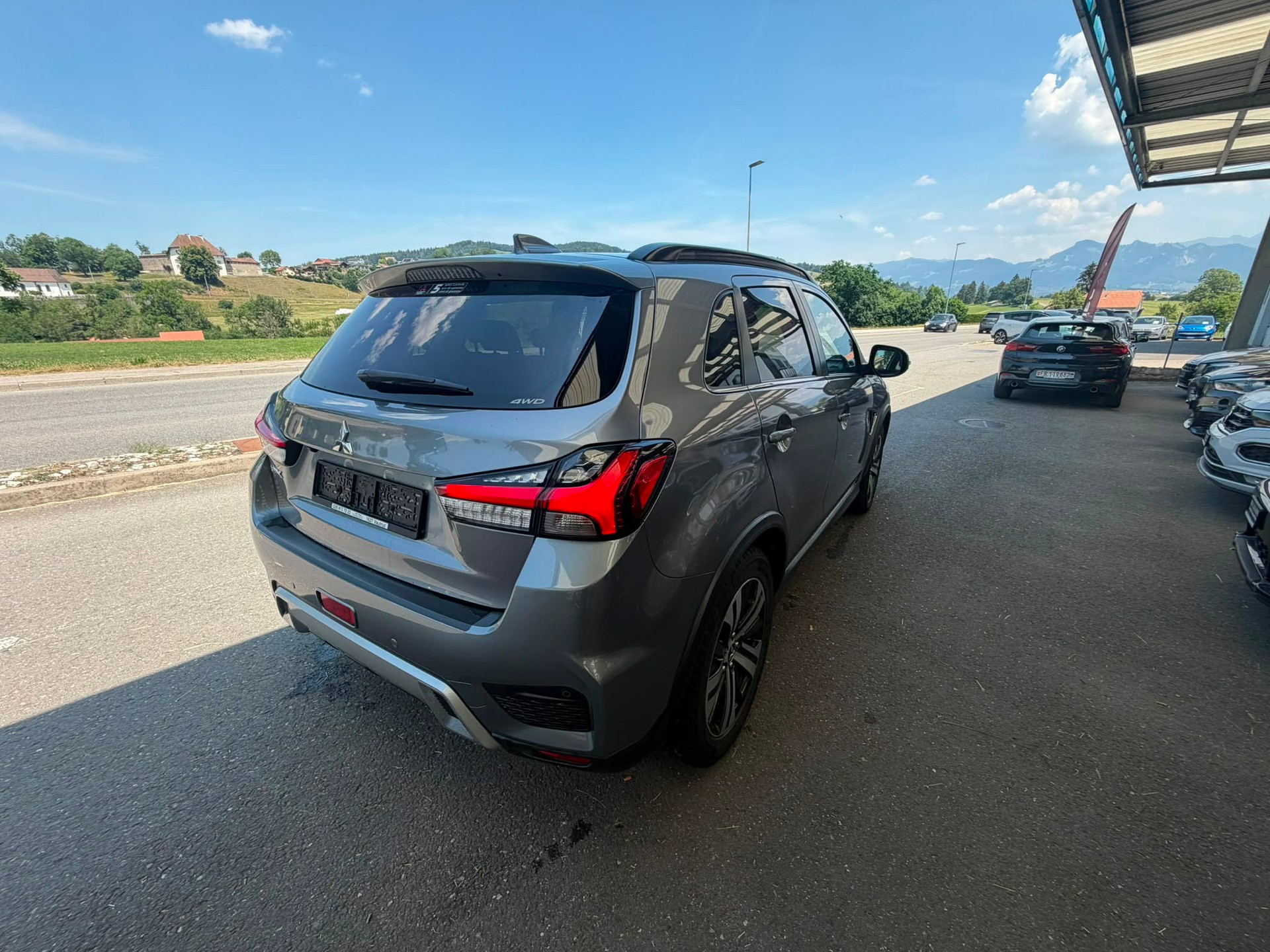 MITSUBISHI ASX 2.0 Diamond Swiss 4WD Automat-image-5