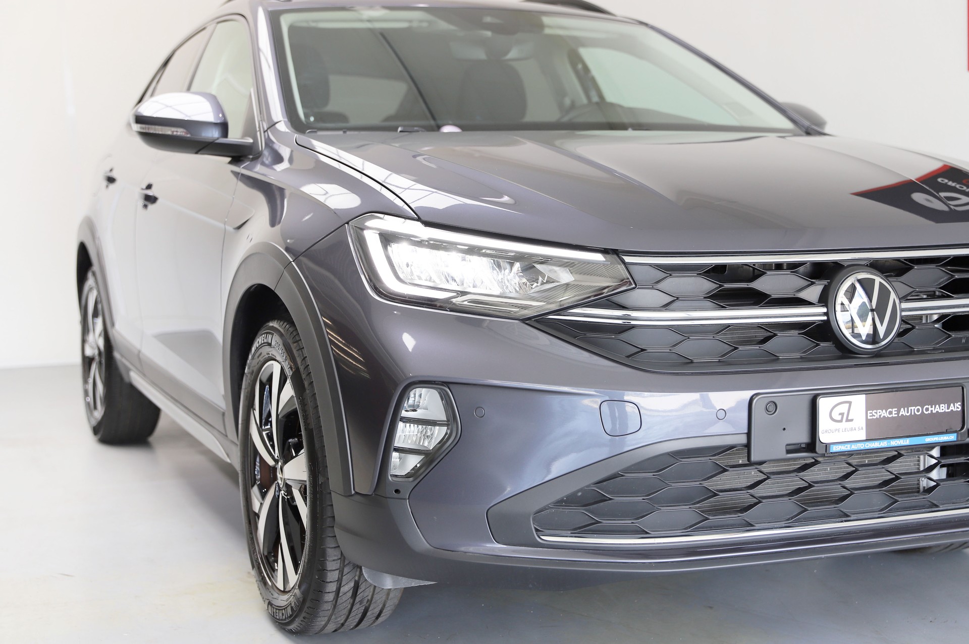 VW Taigo 1.0 TSI Life-showroom-element-1