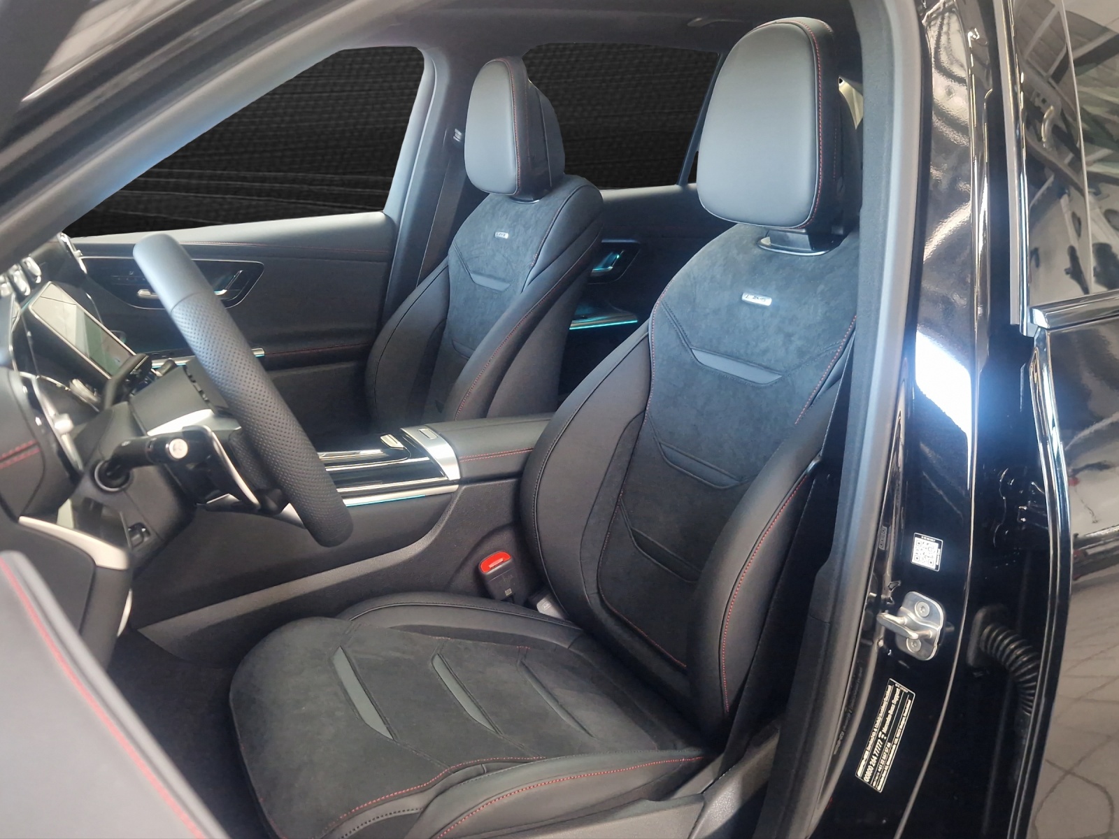MERCEDES-BENZ GLC 53 AMG 4Matic+ 9G-Tronic-image-11