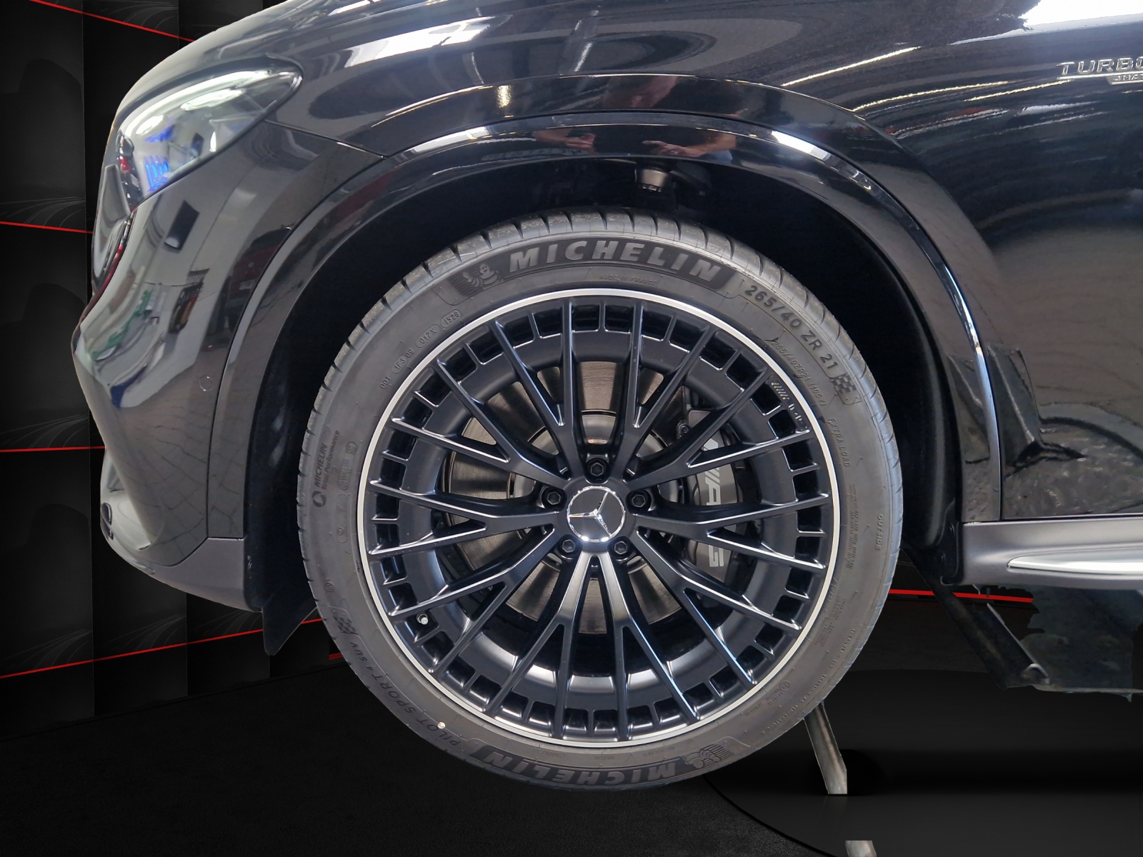 MERCEDES-BENZ GLC 53 AMG 4Matic+ 9G-Tronic-image-9