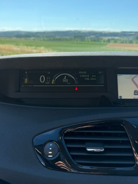 RENAULT Grand Scénic 1.2 16V Turbo Swiss Edition-image-13