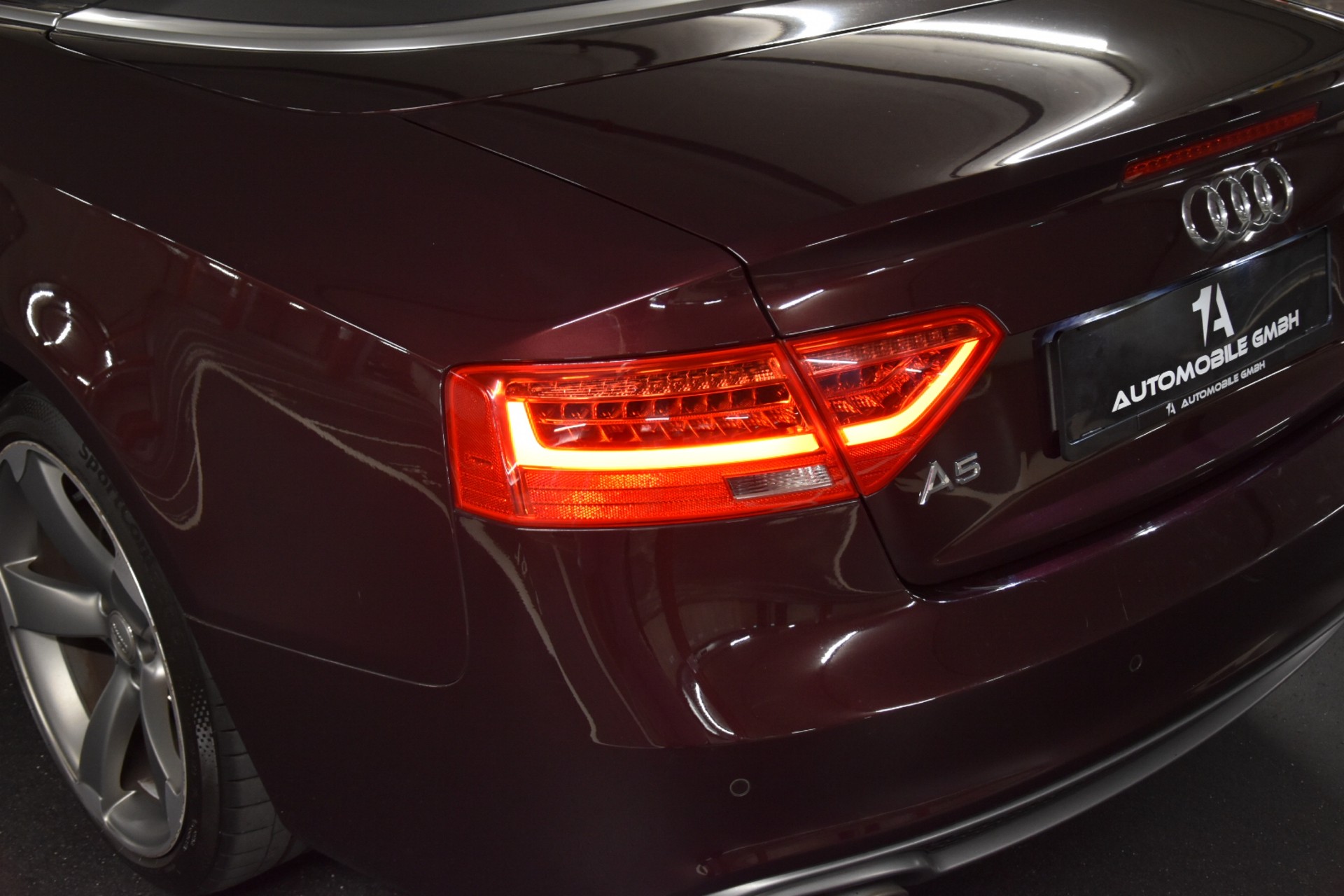 AUDI A5 Cabriolet 2.0 TDI quattro-image-5