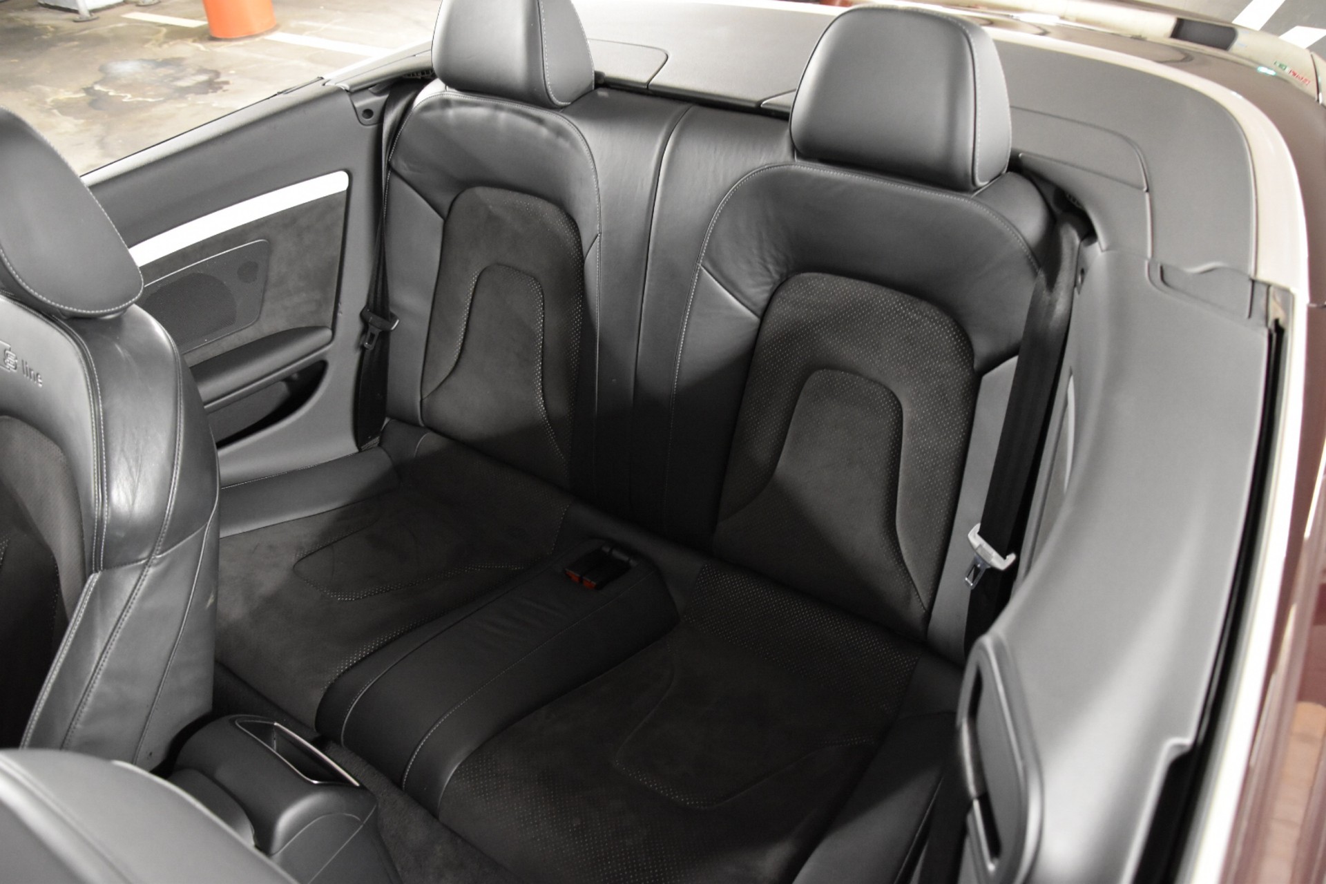AUDI A5 Cabriolet 2.0 TDI quattro-image-21