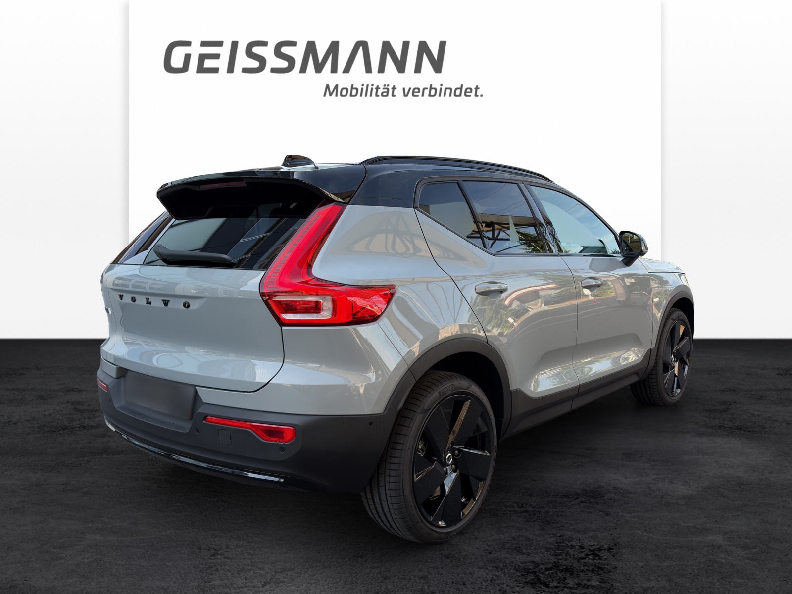 VOLVO EX40 Twin Black Edition AWD-image-5