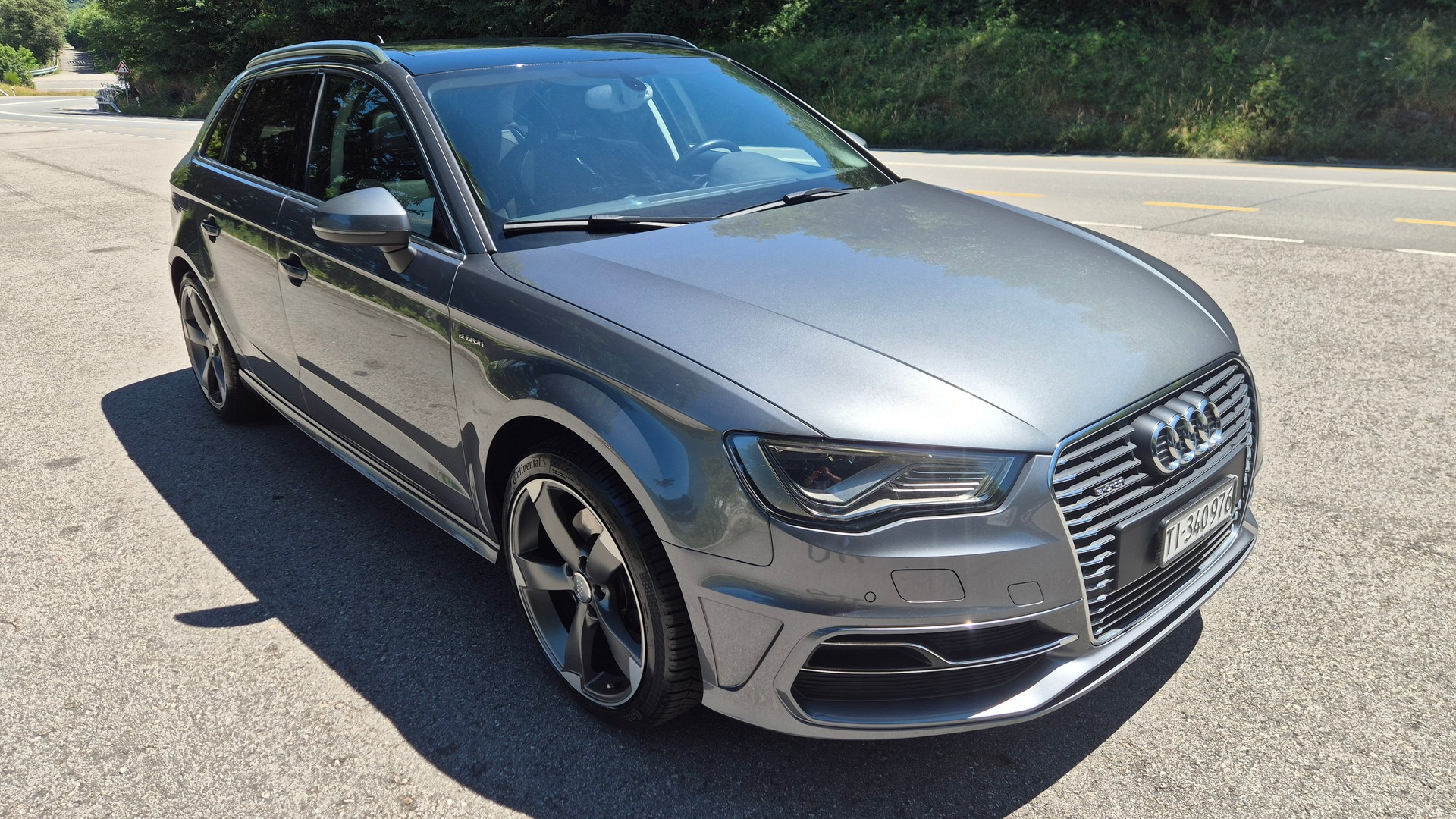 AUDI E-Tron-image-3
