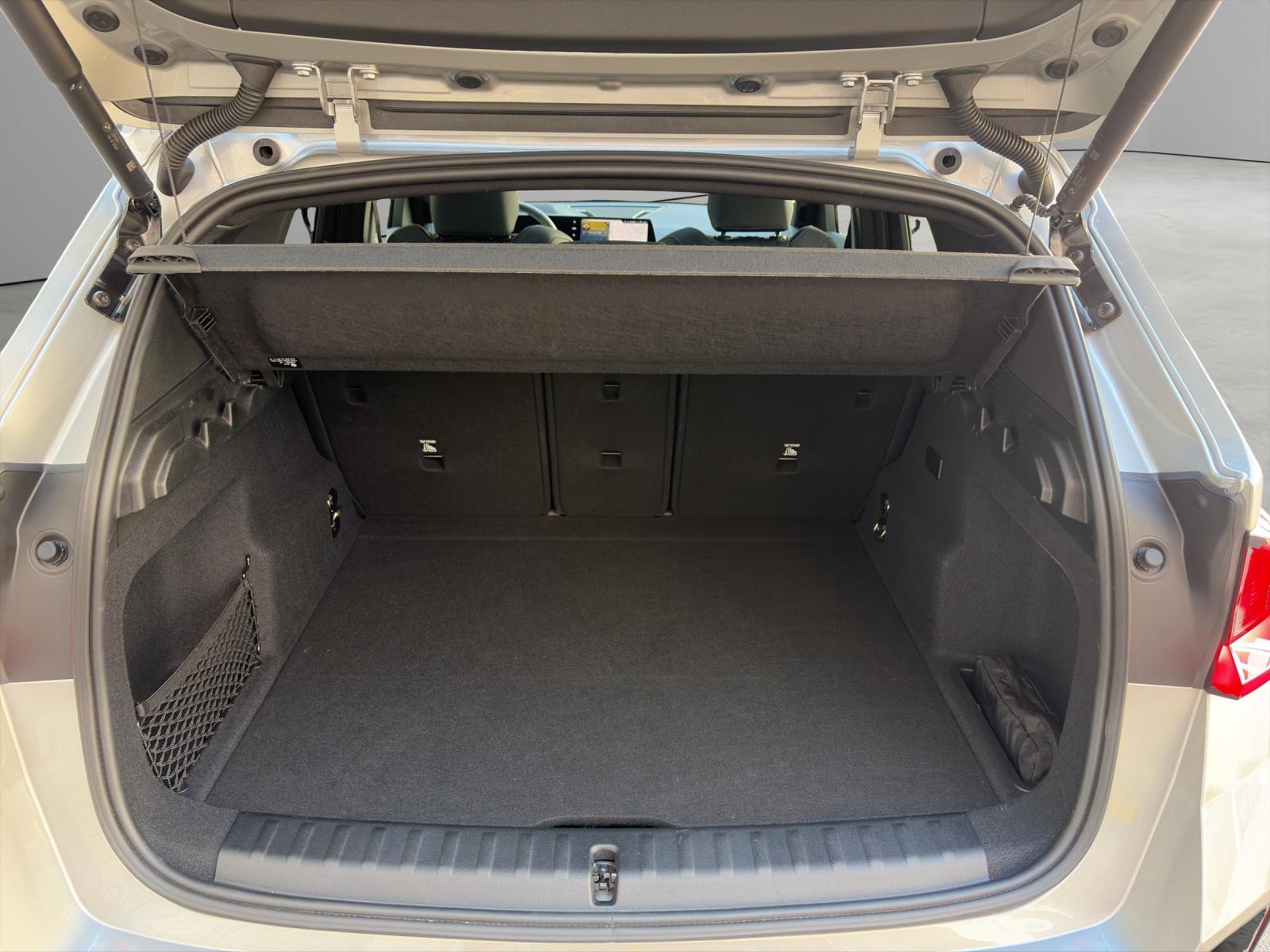 BMW iX1 30 xDrive M-SportPaket Pro-image-21