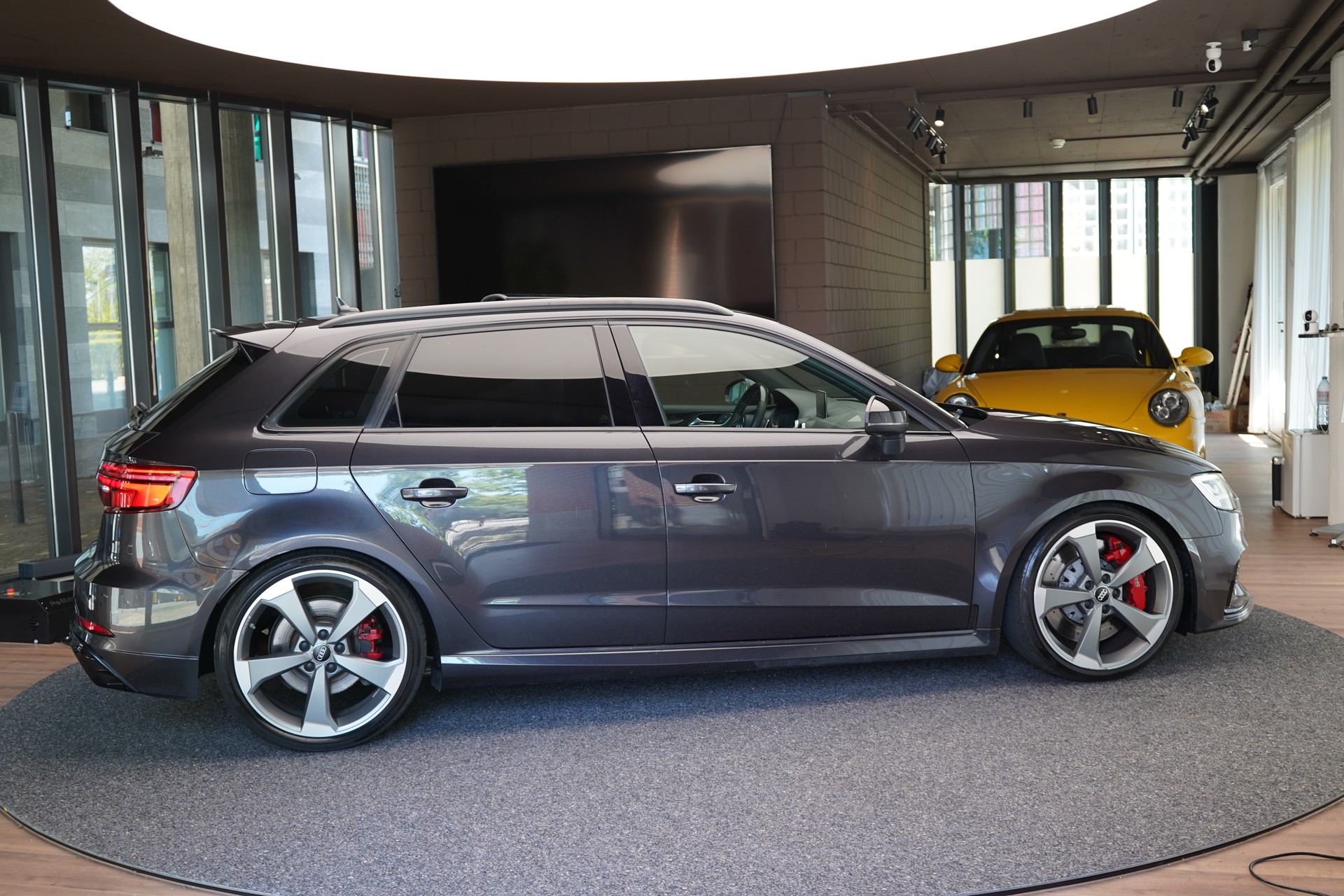 AUDI RS3 Sportback 2.5 TSI quattro *Porsche Farbe SLATE GREY* ohne OPF | KW | PANORAMA | ASSISTENZPAKET-image-5