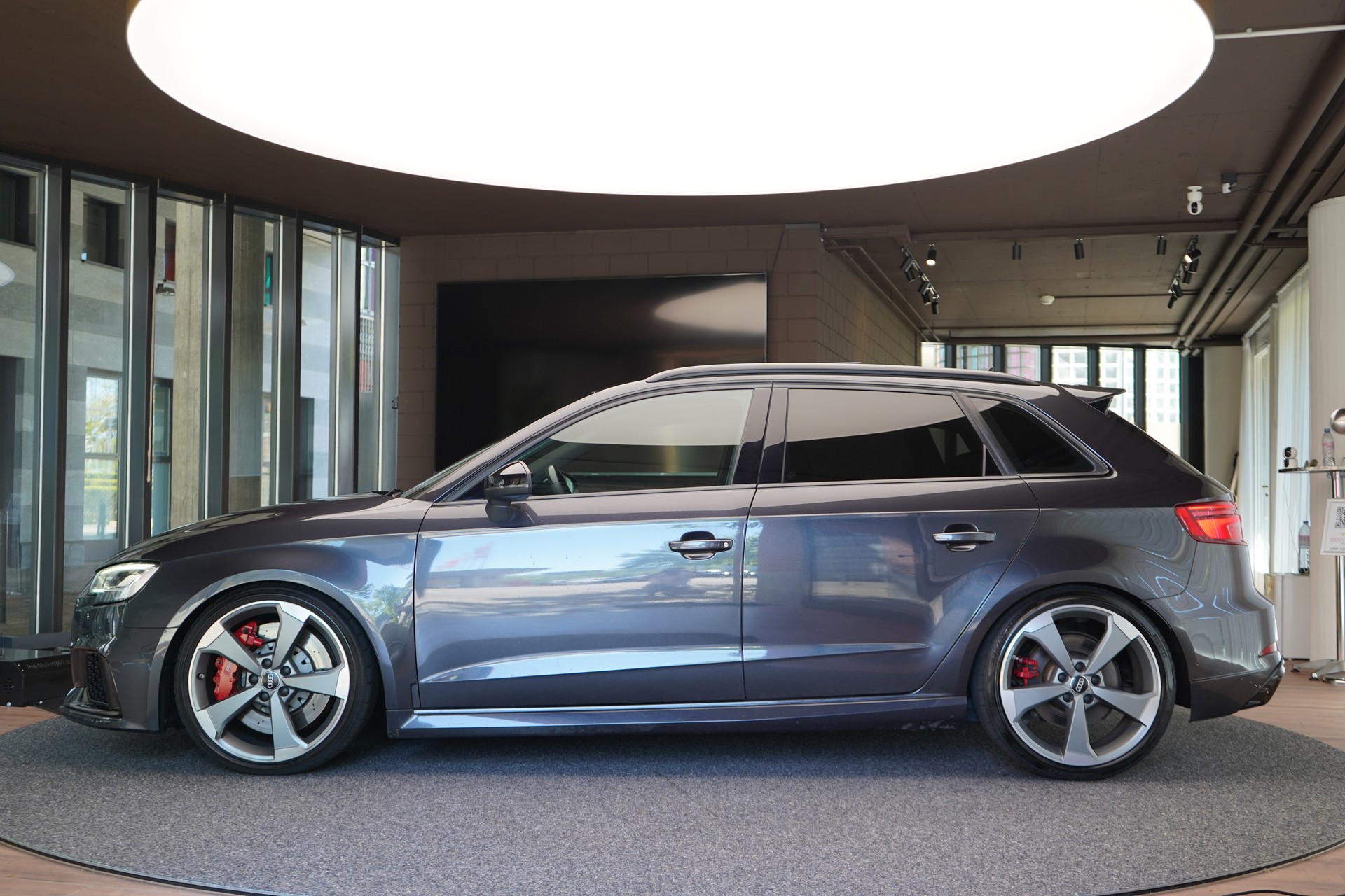 AUDI RS3 Sportback 2.5 TSI quattro *Porsche Farbe SLATE GREY* ohne OPF | KW | PANORAMA | ASSISTENZPAKET-image-2