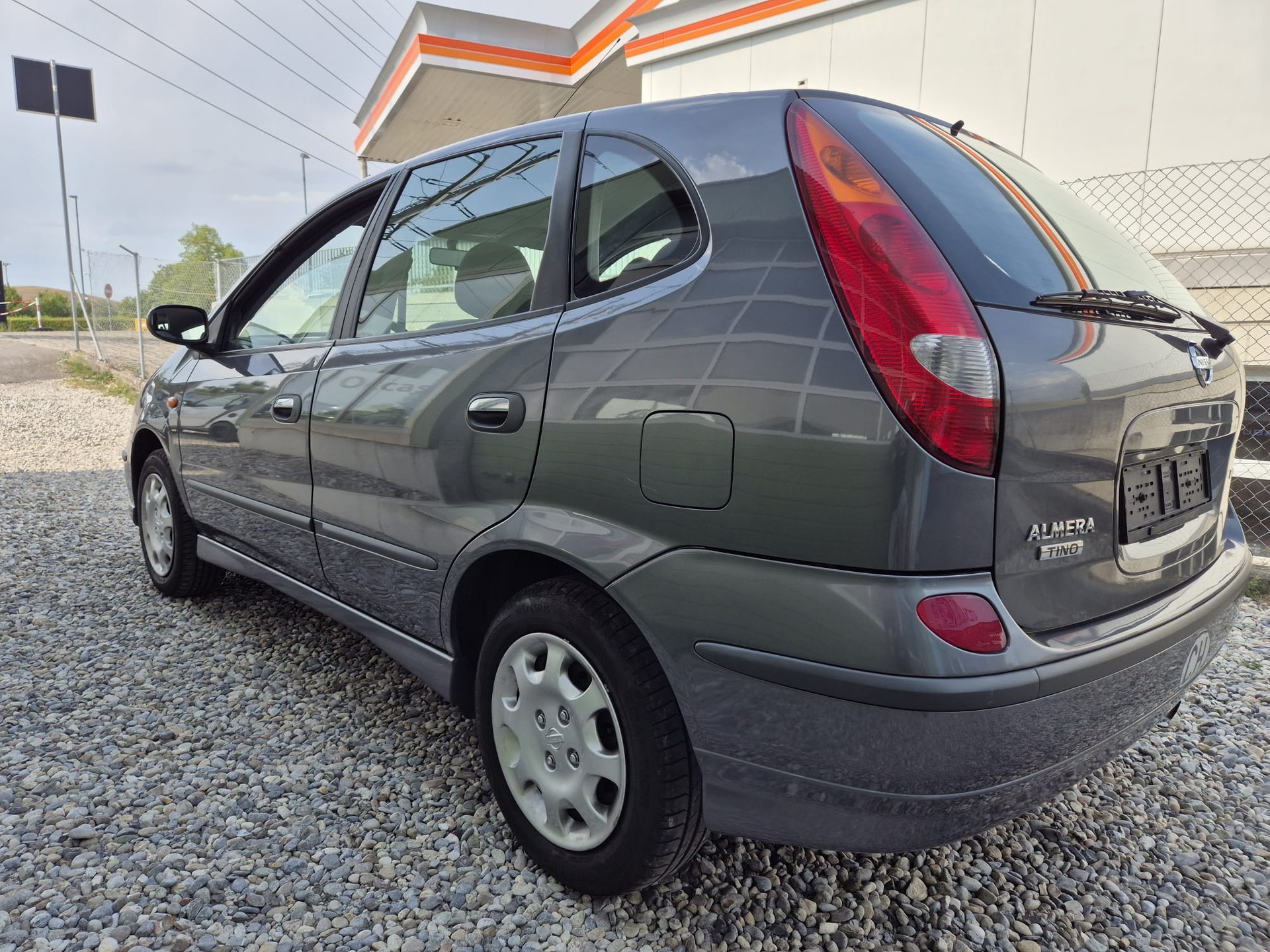 NISSAN Almera Tino 1.8 16V business-image-3