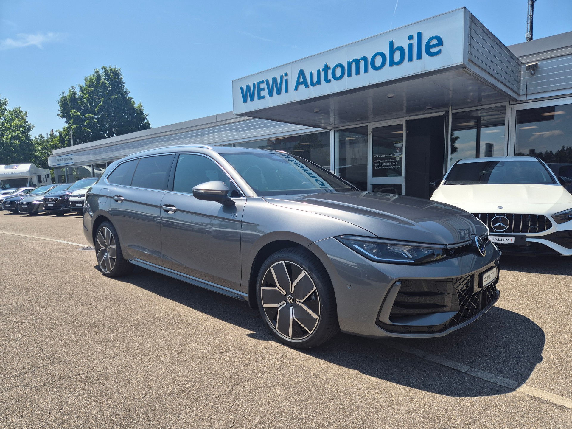 VW Passat Variant 1.5 TSI evo2 Plug-In- Hybrid R-Line DSG-image-0