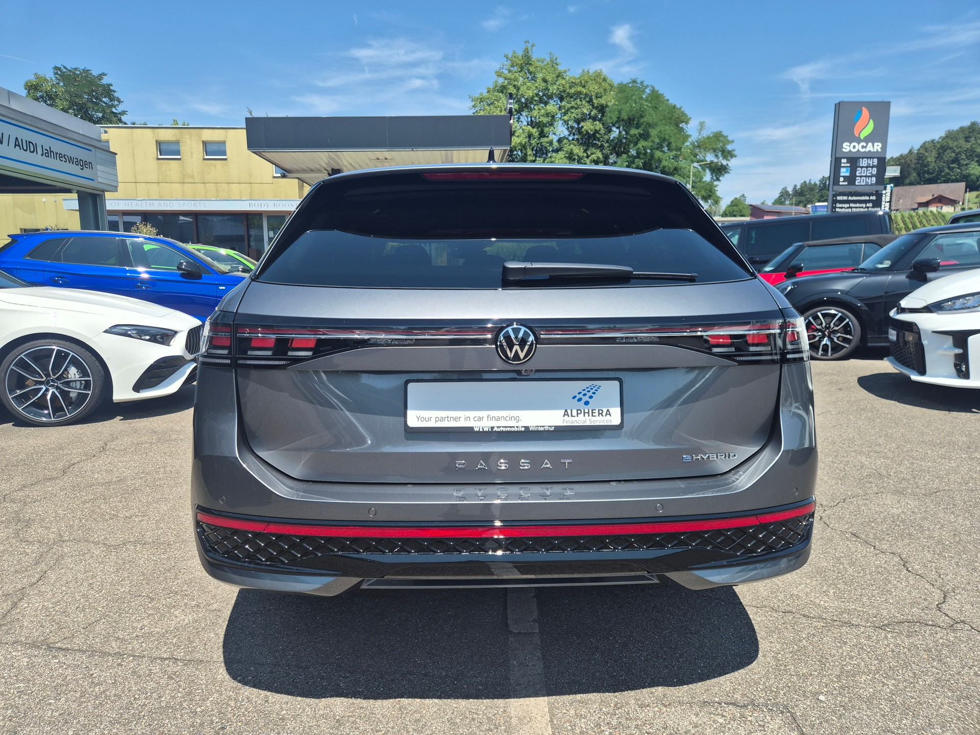 VW Passat Variant 1.5 TSI evo2 Plug-In- Hybrid R-Line DSG-image-5