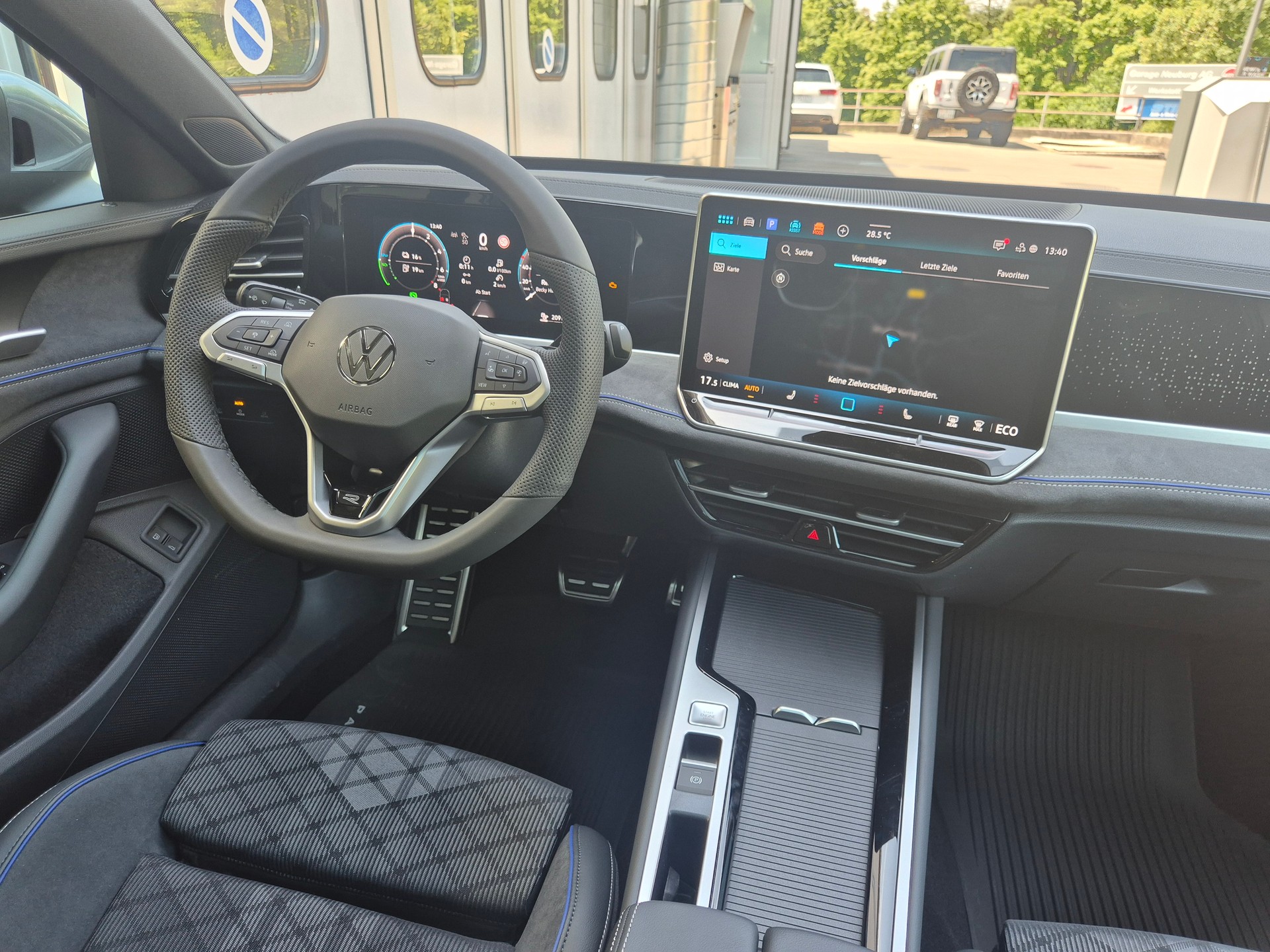 VW Passat Variant 1.5 TSI evo2 Plug-In- Hybrid R-Line DSG-image-20