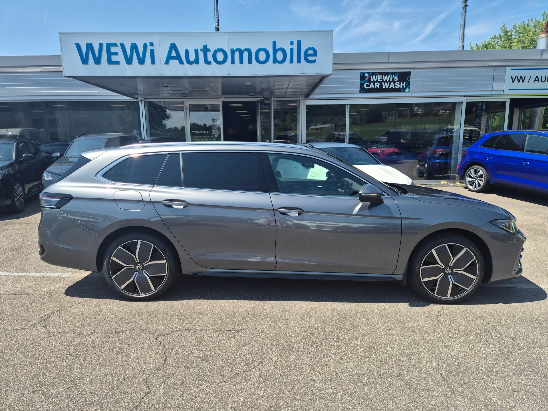 VW Passat Variant 1.5 TSI evo2 Plug-In- Hybrid R-Line DSG-image-3