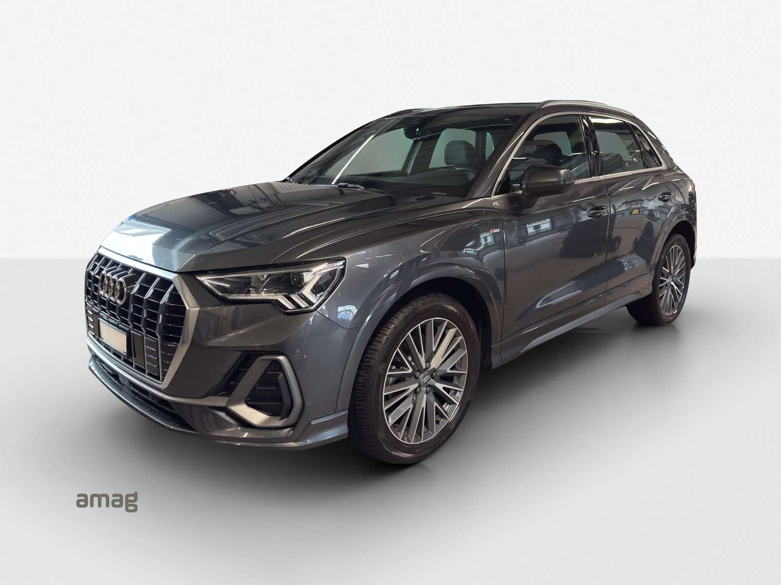 AUDI Q3 40 TFSI S line quattro S-tronic