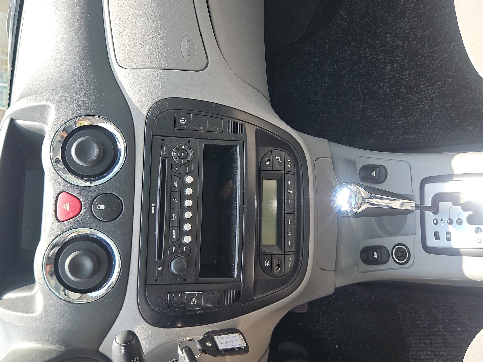 CITROEN C3 1.6i 16V Exclusive-image-10