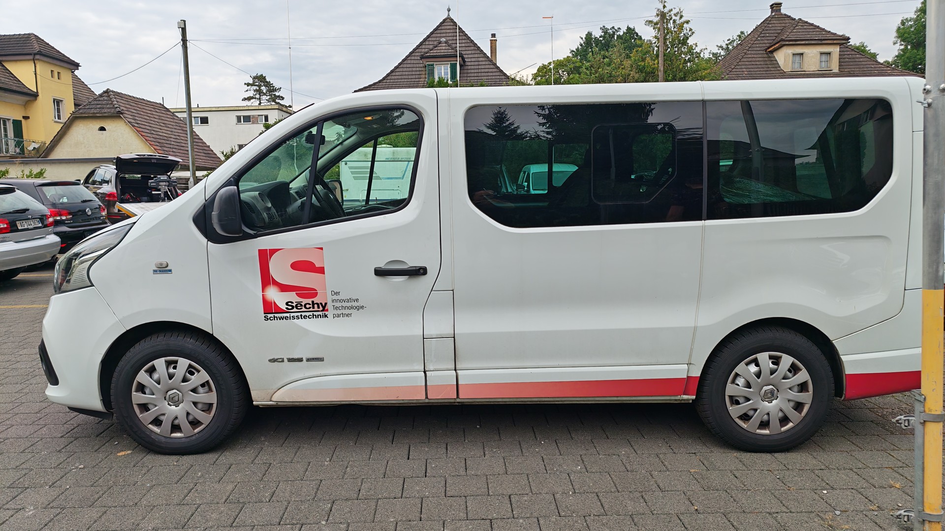 RENAULT Trafic ENERGY dCi 125 Passenger Authentique-image-5