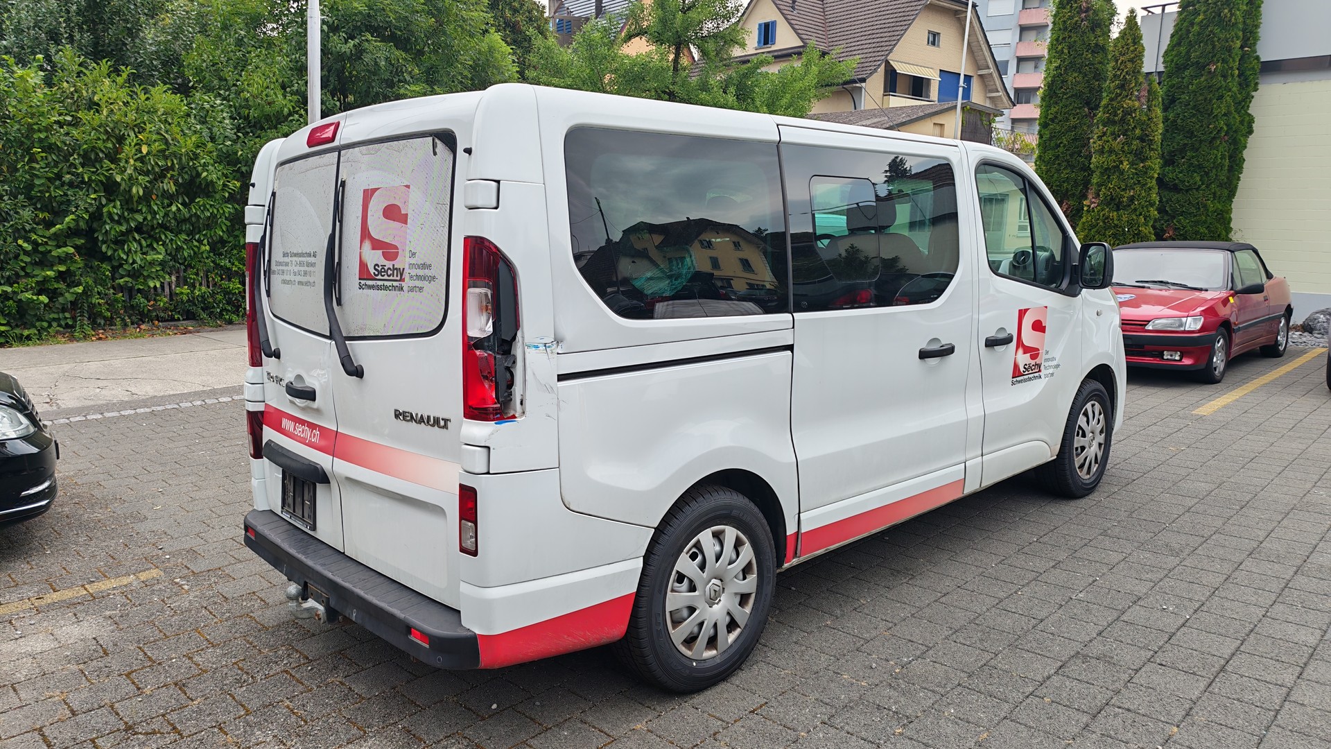 RENAULT Trafic ENERGY dCi 125 Passenger Authentique-image-2