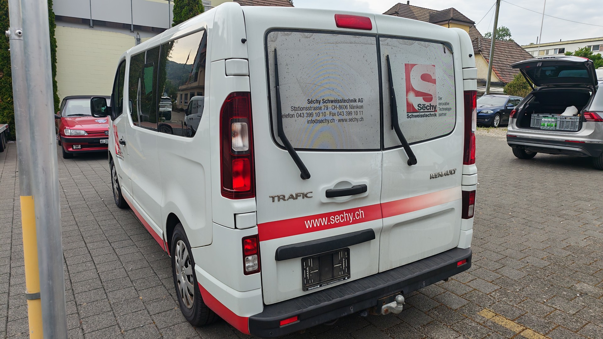 RENAULT Trafic ENERGY dCi 125 Passenger Authentique-image-4