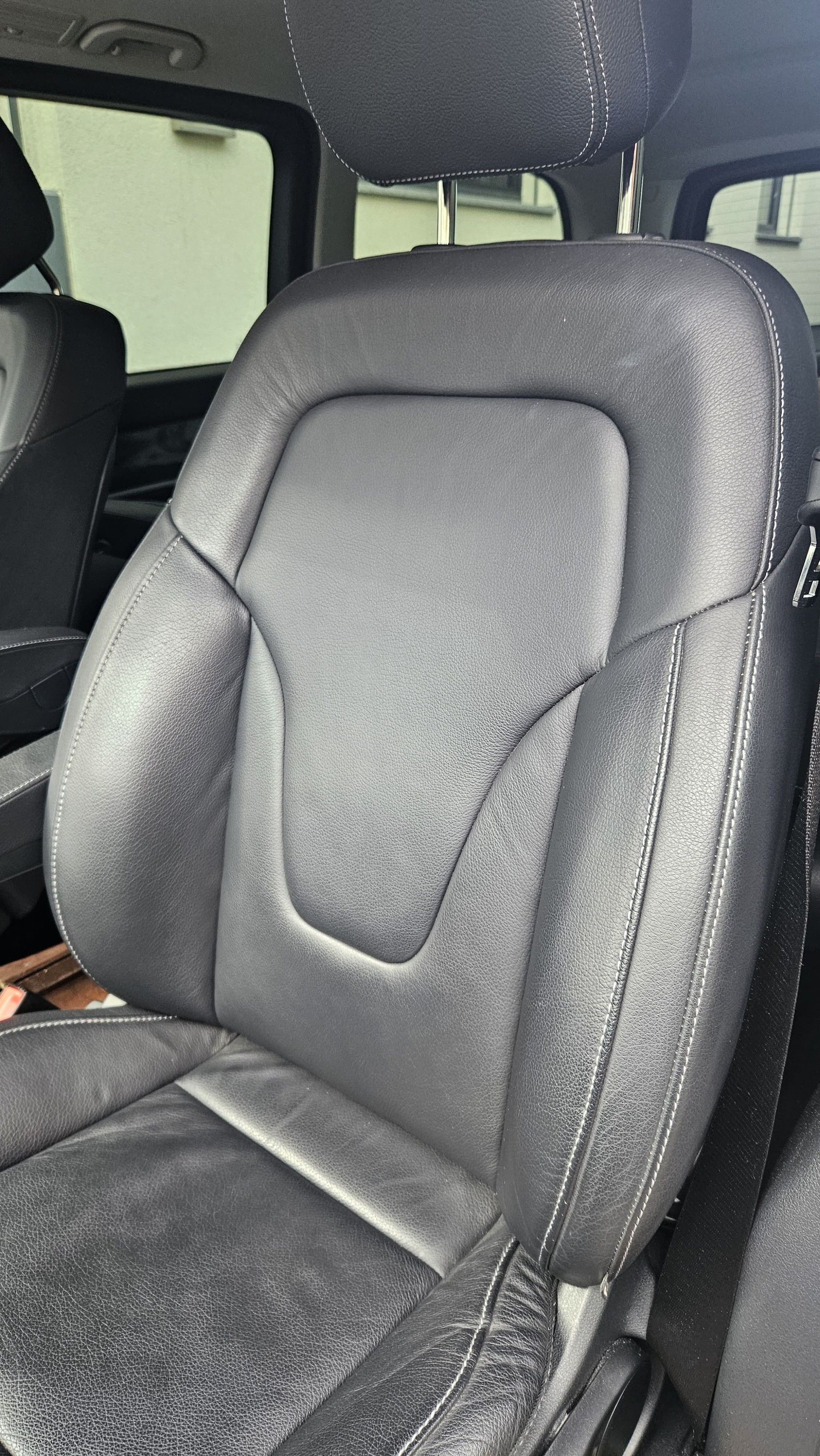 MERCEDES-BENZ V 250 d Avantgarde lang 4matic-image-4