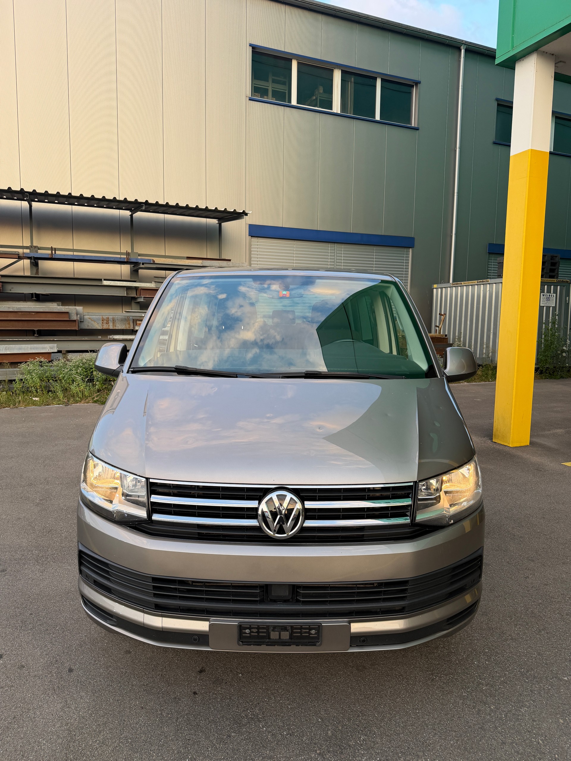 VW T6 Multivan 2.0 TDI Comfortline DSG-image-1