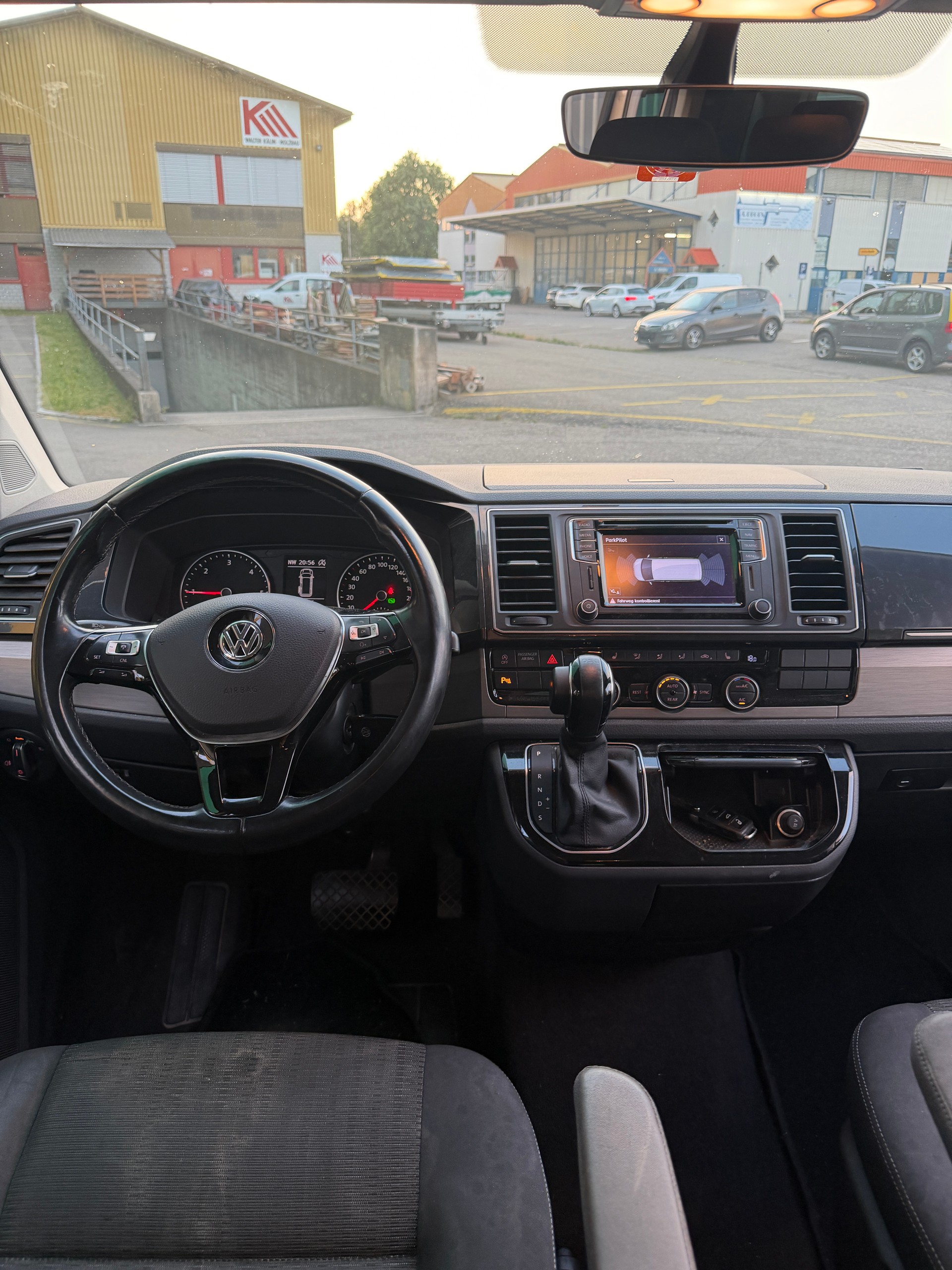VW T6 Multivan 2.0 TDI Comfortline DSG-image-9