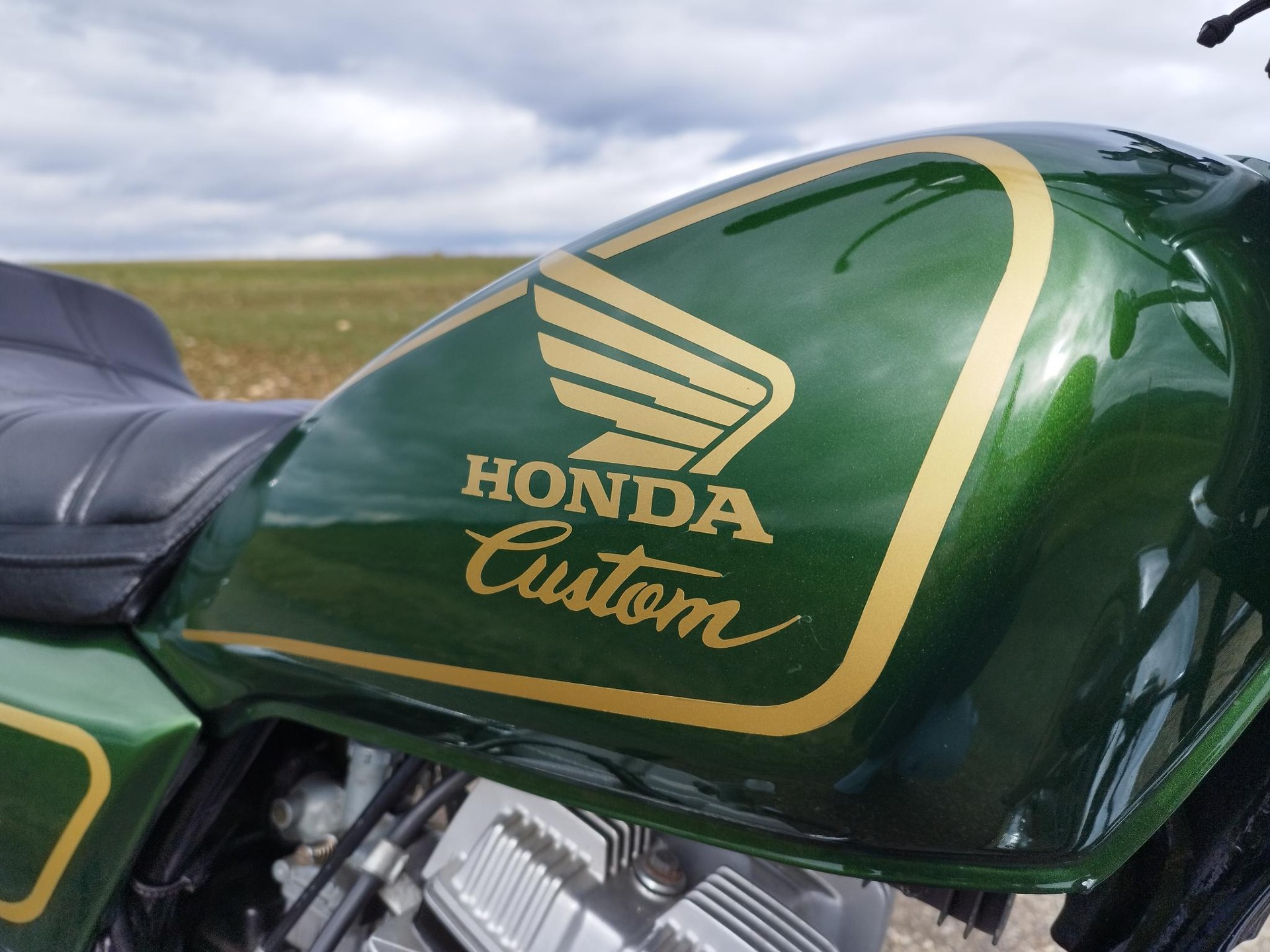 HONDA CM 125 C-showroom-element-1