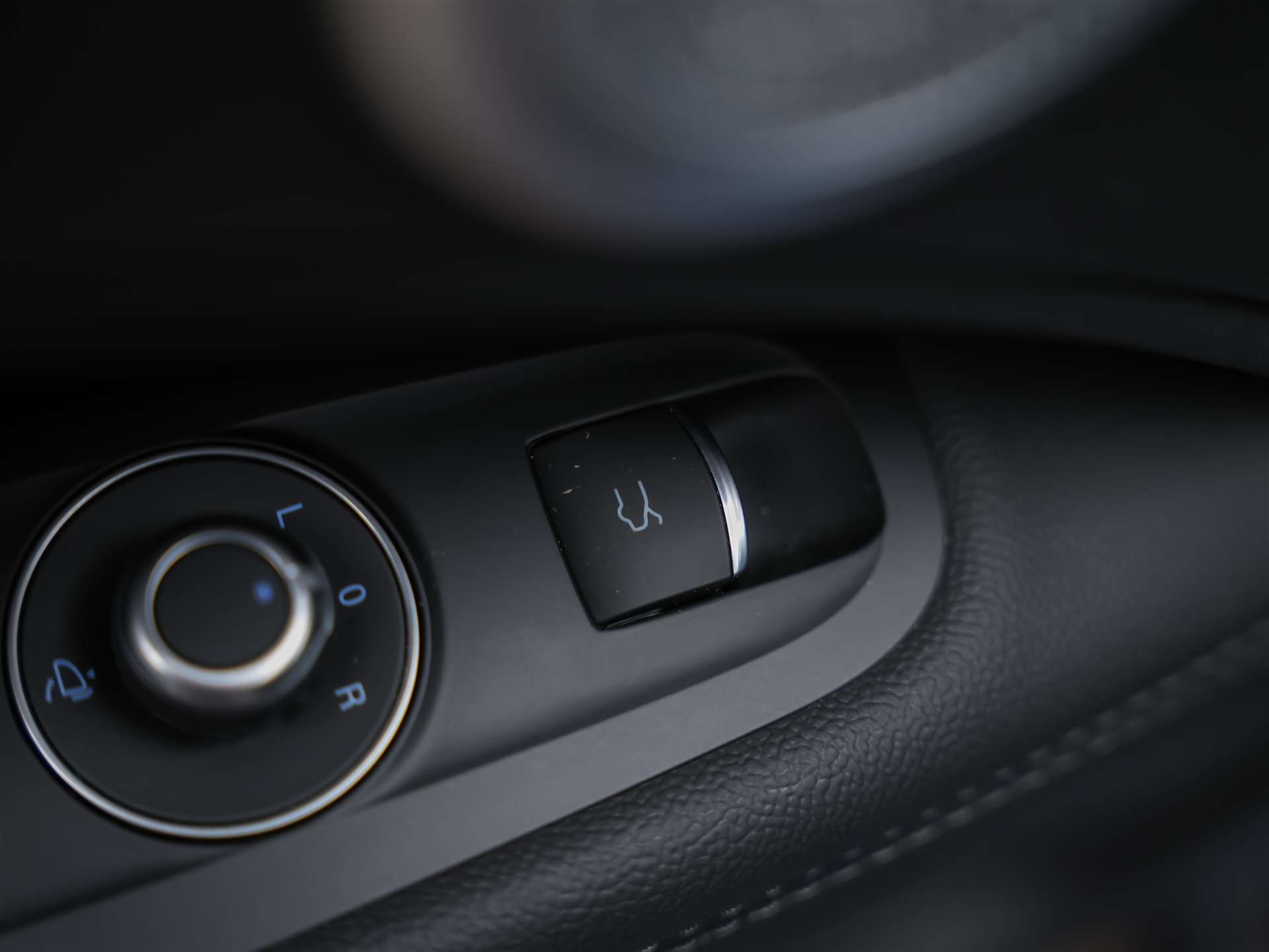 ALFA ROMEO Stelvio 2.0 Veloce Q4 AT8 *Abstandsregler*El. Sitze mit Memory*Harman/Kardon Soundsystem*-image-25